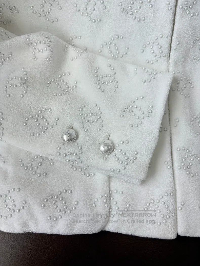 Chanel Chanel 23C white double C logo pearl jacket Size XS / US 0-2 / IT 36-38 - 3 Thumbnail