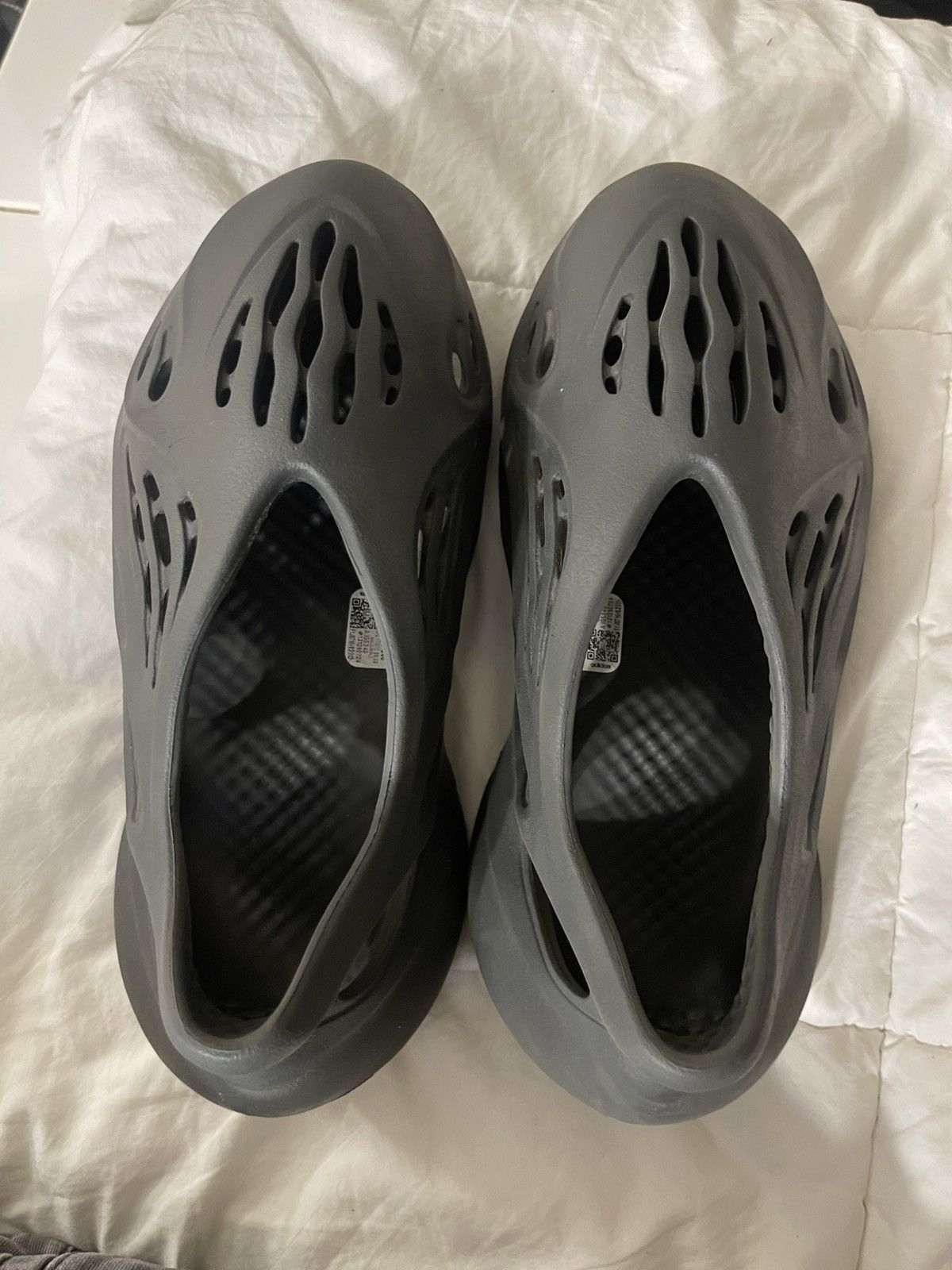 Adidas Adidas Yeezy Foams Black Size US 8 / EU 41 - 4 Thumbnail
