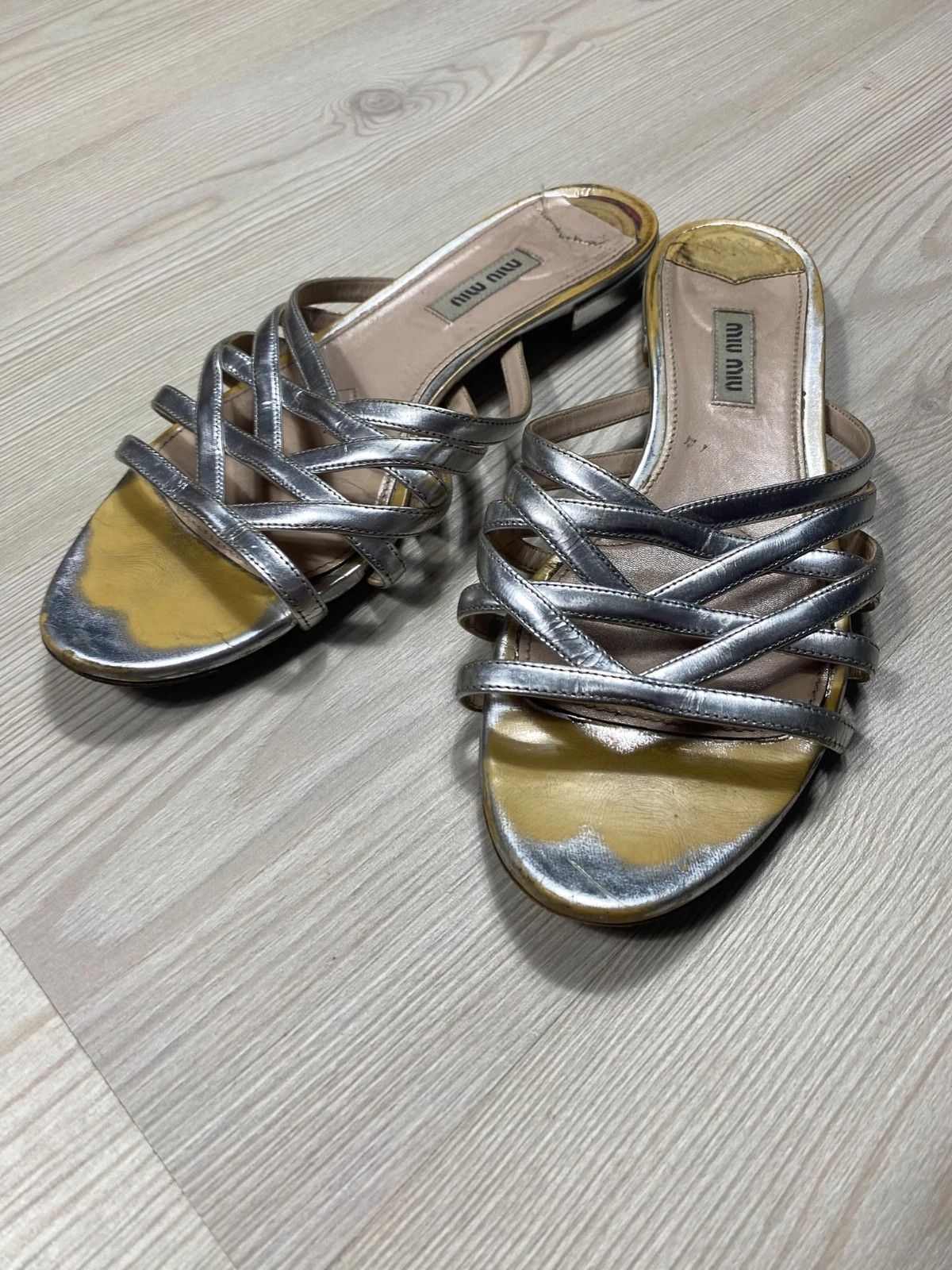 Miu Miu Miu Miu Silver Leather Slippers Flats - US 7.5 EU 38 Size US 7.5 / IT 37.5 - 4 Thumbnail