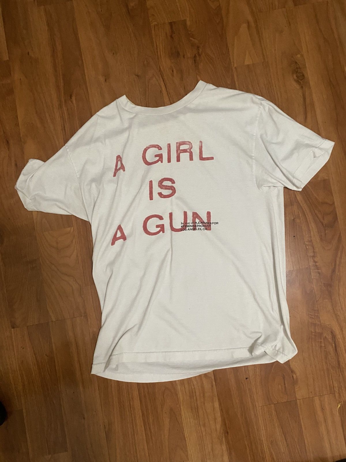 Pleasures A girl is a gun pleasures T-shirt Size US L / EU 52-54 / 3 - 1 Preview
