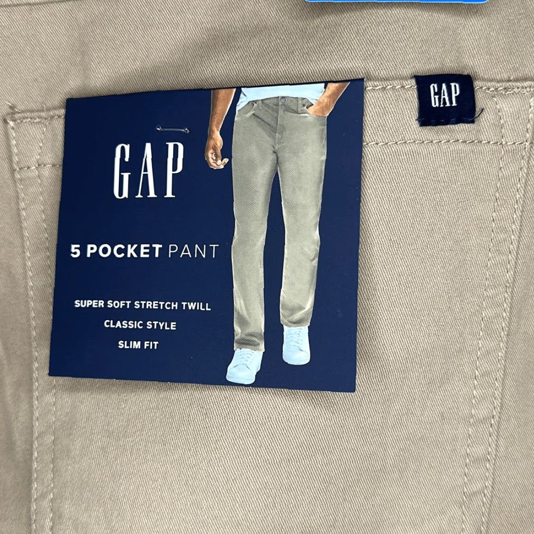 Gap VINTAGE Gap Men’s 5 Pocket Khaki Pants Slim Fit 38x32 Tan Khakis Mens Regular Inseam 32 NEW Size US 38 / EU 54 - 5 Thumbnail
