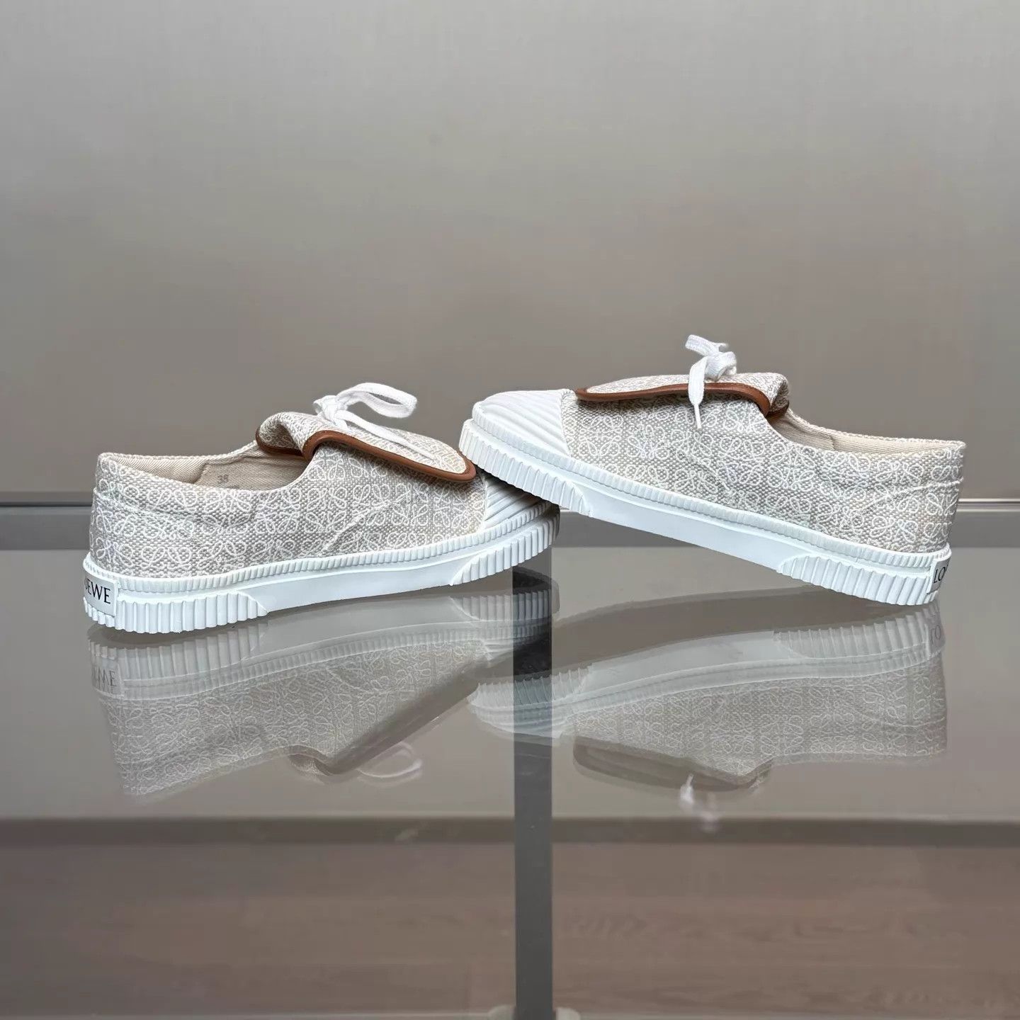 Loewe Loewe Khaki All Over Logo Flap Cracker Shoes 38 Size US 7.5 / IT 37.5 - 6 Thumbnail