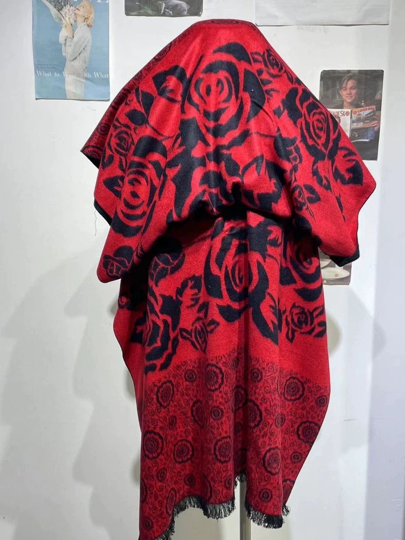 Chanel Vintage Chanel Wool Scarf with Rose Pattern -2505 Size ONE SIZE - 6 Thumbnail