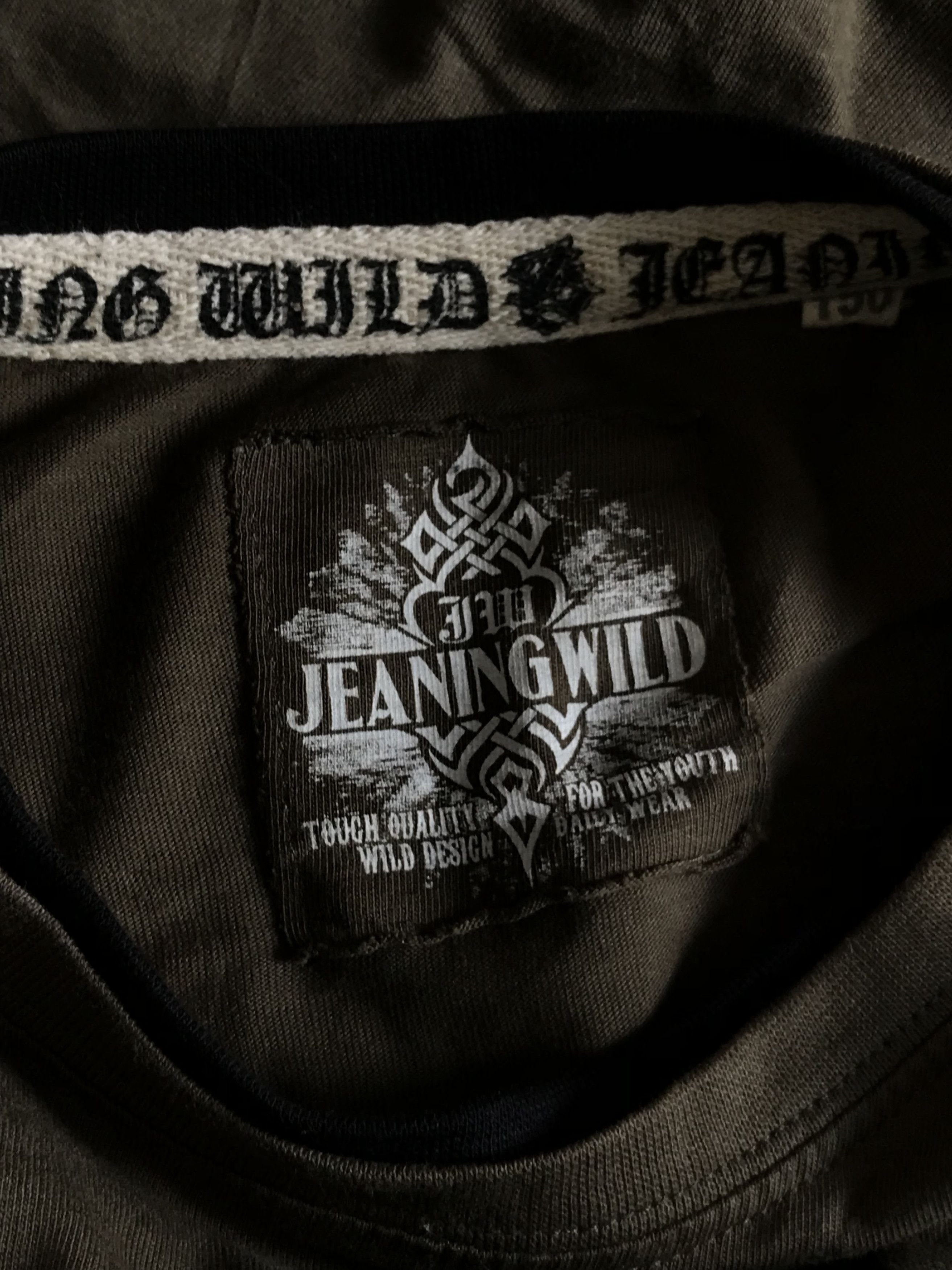 Japanese Brand Jeaning Wild "Riot and Destroy" Tribal Print Longsleeve Size US XS / EU 42 / 0 - 7 Thumbnail
