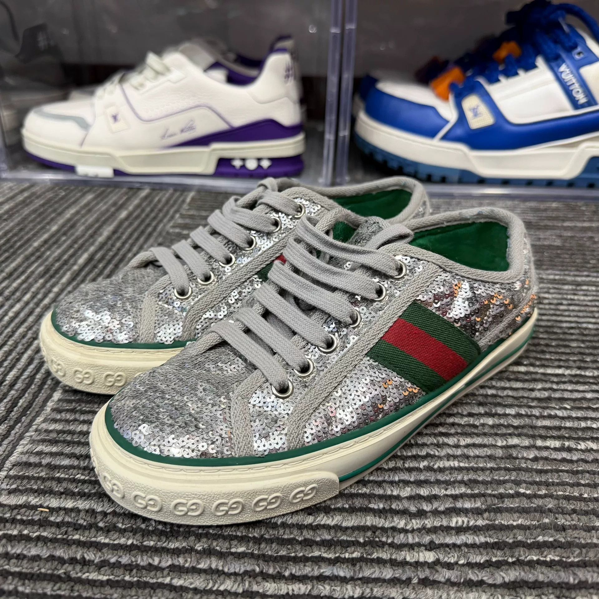 Gucci Gucci Lowtop Sneakers us_5 Women Size US 5 / IT 35 - 1 Thumbnail