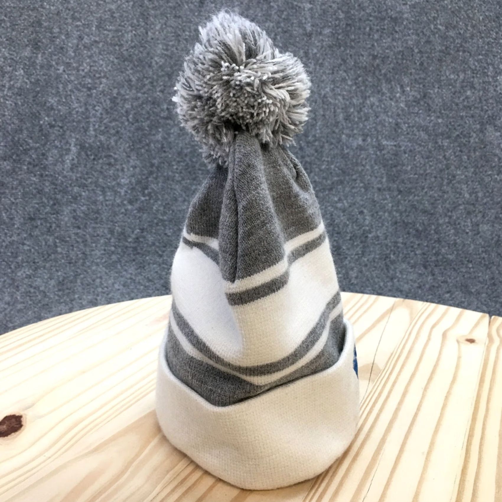 Minnetonka Cap America Beanie Hat Mens One Size Gray White City Of Minnetonka Embroidered Logo Size ONE SIZE - 7 Thumbnail