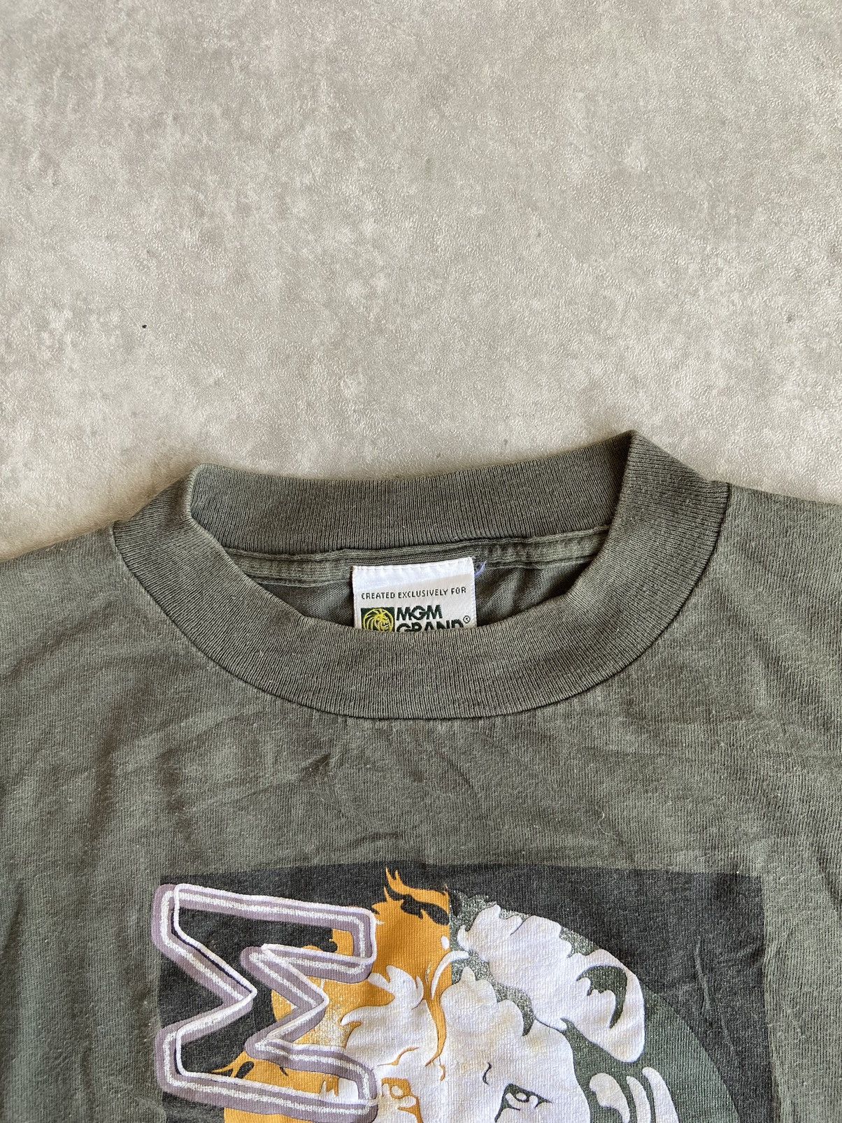Vintage Vintage 1990’s MGM Grand Lion Graphic Tee Medium Size M / US 6-8 / IT 42-44 - 5 Thumbnail
