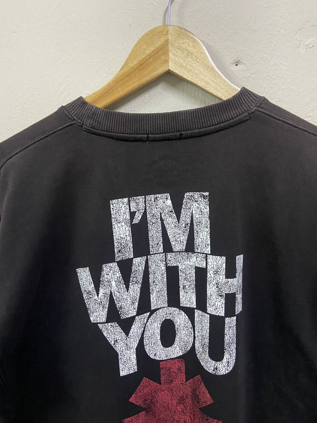 Band Tees × GU × Japanese Brand Red hot chili paper sweatshirts Size US L / EU 52-54 / 3 - 11 Thumbnail