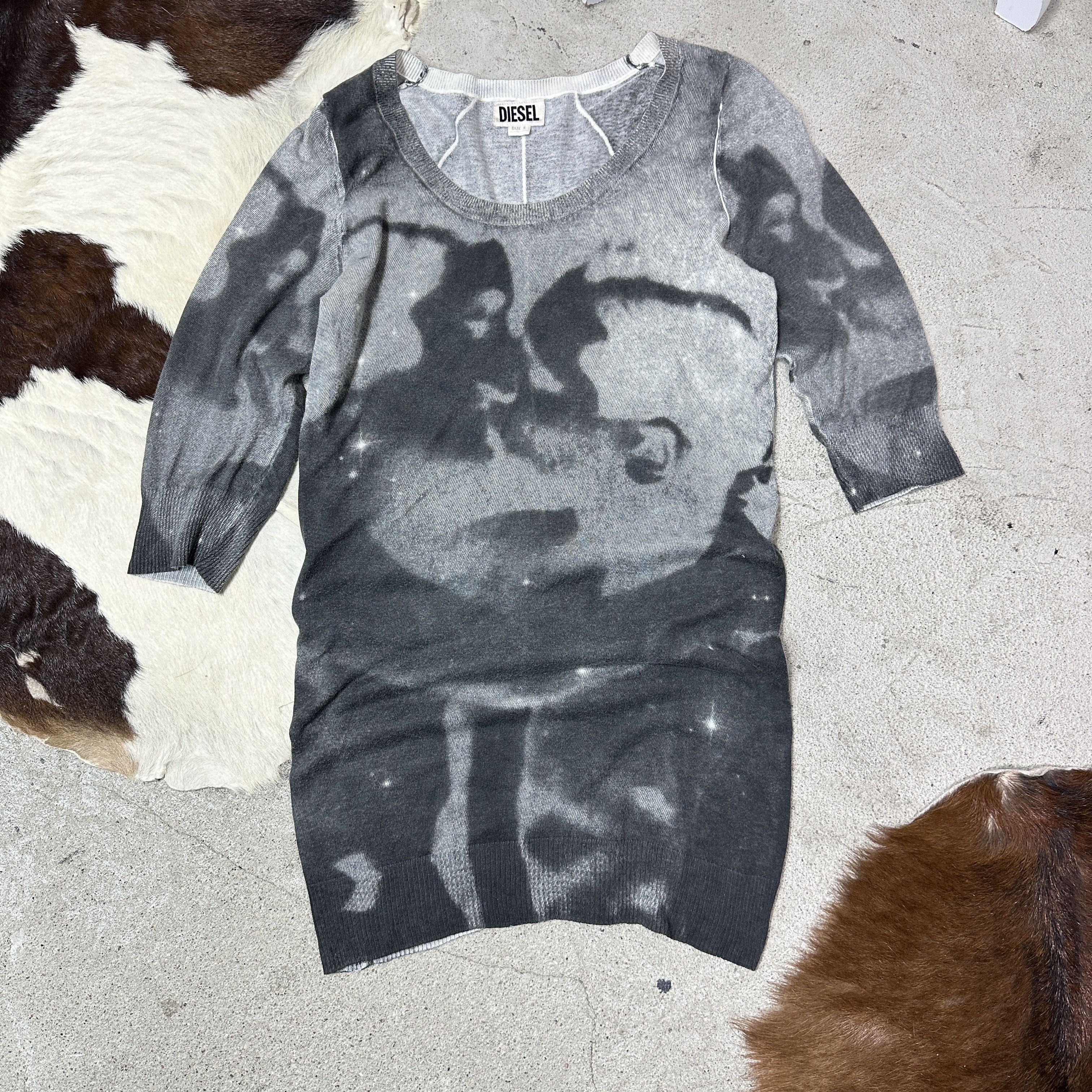 Diesel Vintage Avant Garde Diesel Fullprint Sweater / Dress 00s Size S / US 4 / IT 40 - 2 Thumbnail