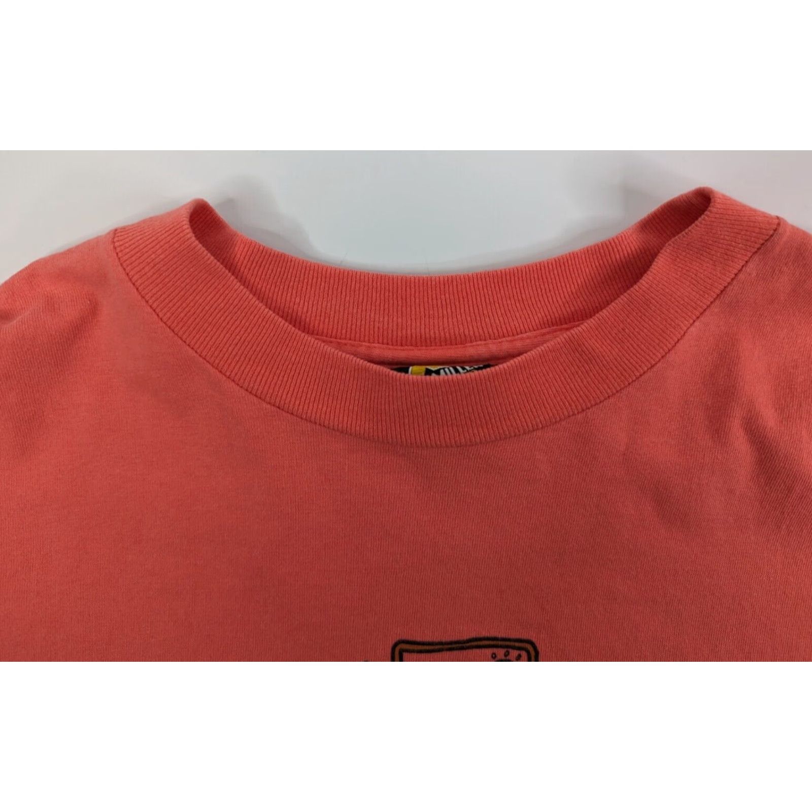 Vintage VINTAGE H.L. Miller Gold T-Shirt Men Size US L / EU 52-54 / 3 - 7 Thumbnail
