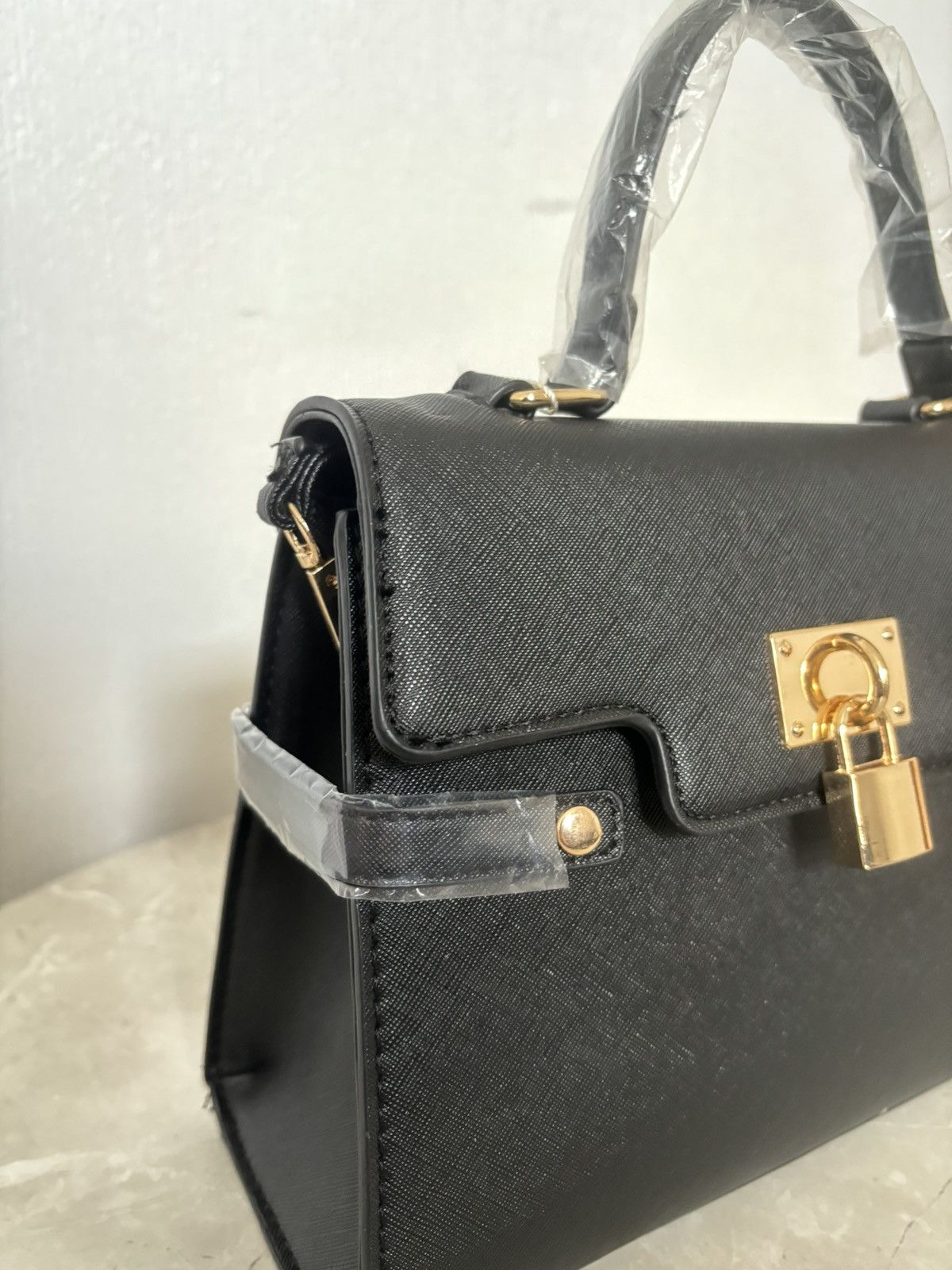 Other Ladies brand new sealed handbag with gold accents. RRP £30 Size ONE SIZE - 2 Thumbnail