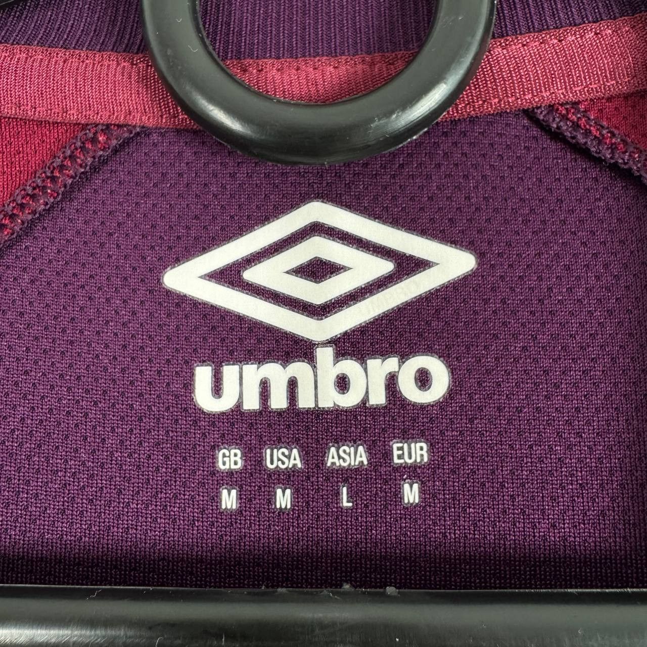Umbro West Ham United Umbro Training Jersey Purple Mens Size M Size US M / EU 48-50 / 2 - 3 Thumbnail