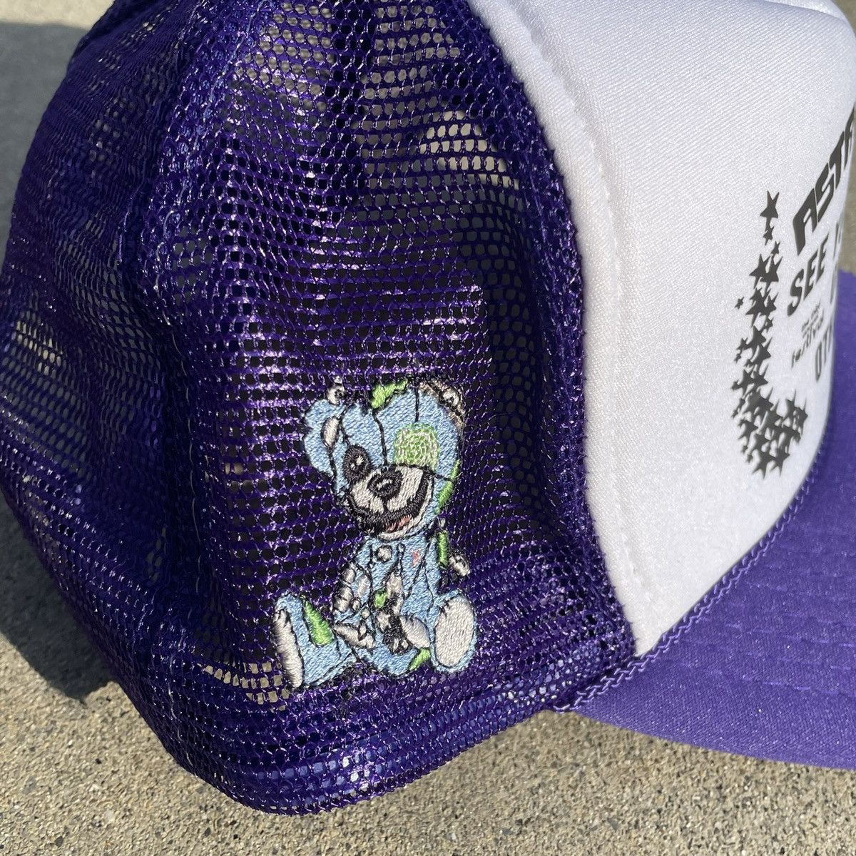 Travis Scott Rare Travis Scott Astrofest 2021 Purple Trucker Hat Size ONE SIZE - 7 Thumbnail