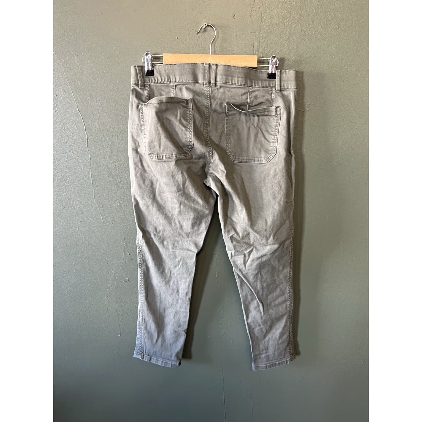 Vintage Democracy Women Gray Cargo Pants Size 10 Regular Stretch Fit Size 32" / US 10 / IT 46 - 2 Thumbnail