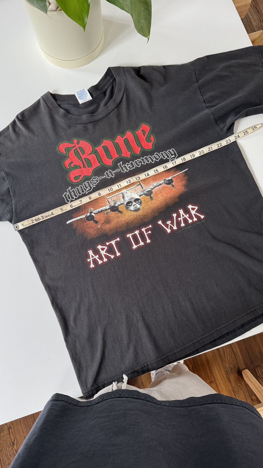 Vintage VINTAGE BONE THUGS N HARMONY ART OF WAR TOUR TEE Size US L / EU 52-54 / 3 - 6 Thumbnail