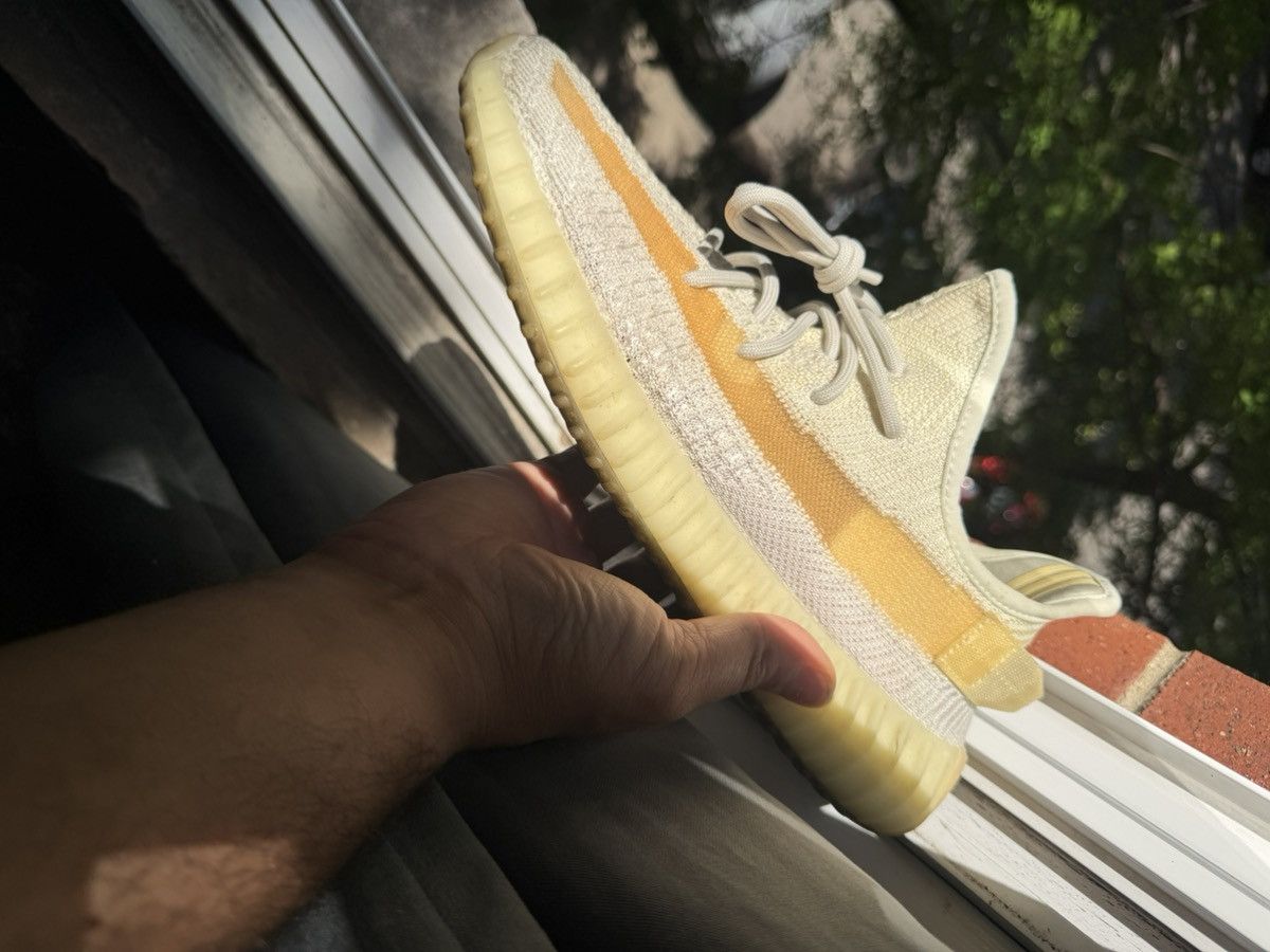 Yeezy Ultra Lightbeams 350 Boost Size US 10.5 / EU 43-44 - 2 Thumbnail