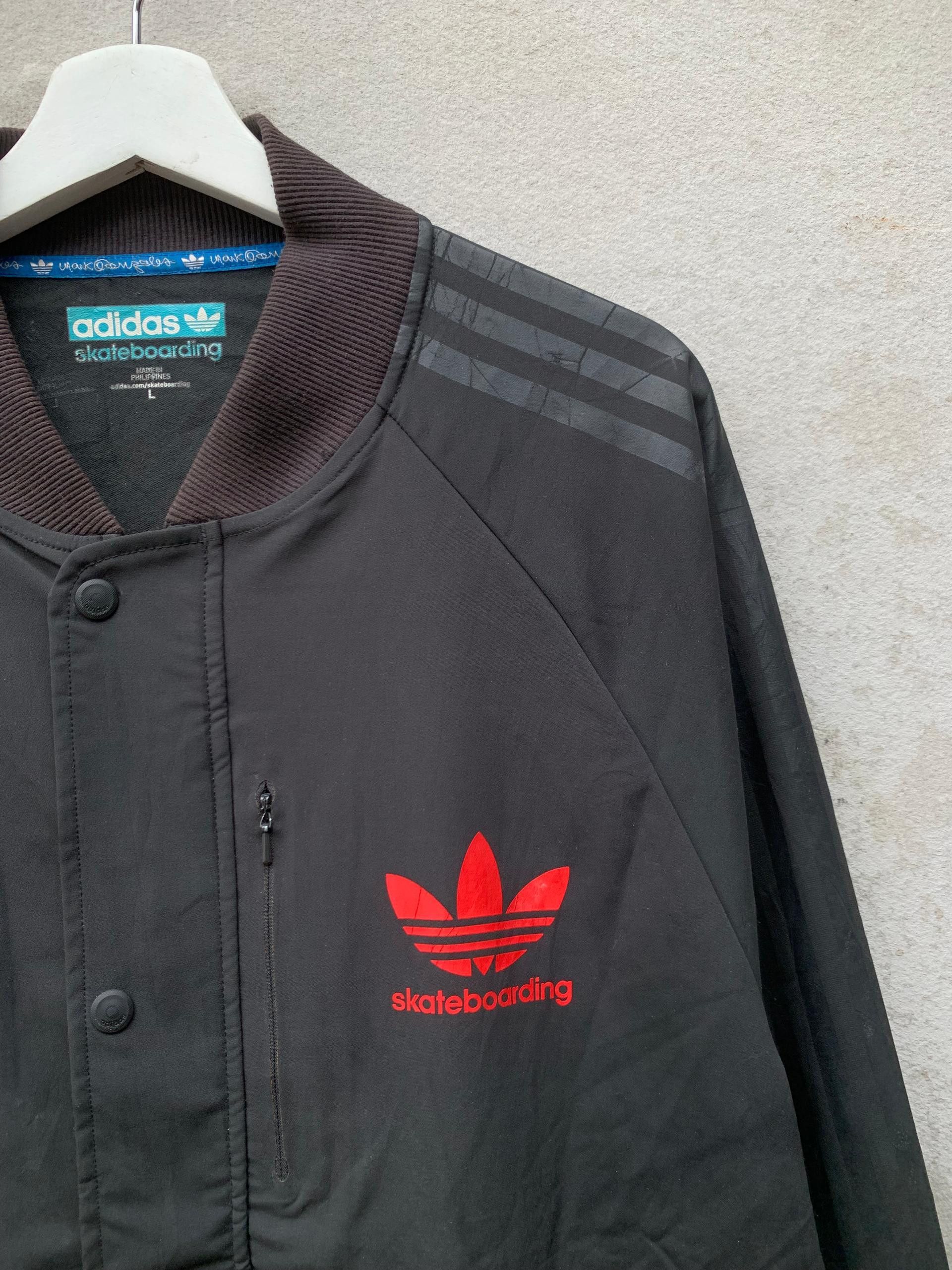 Adidas vtg Adidas Skateboarding Cartoon Button Zipper Jacket Size US L / EU 52-54 / 3 - 10 Thumbnail