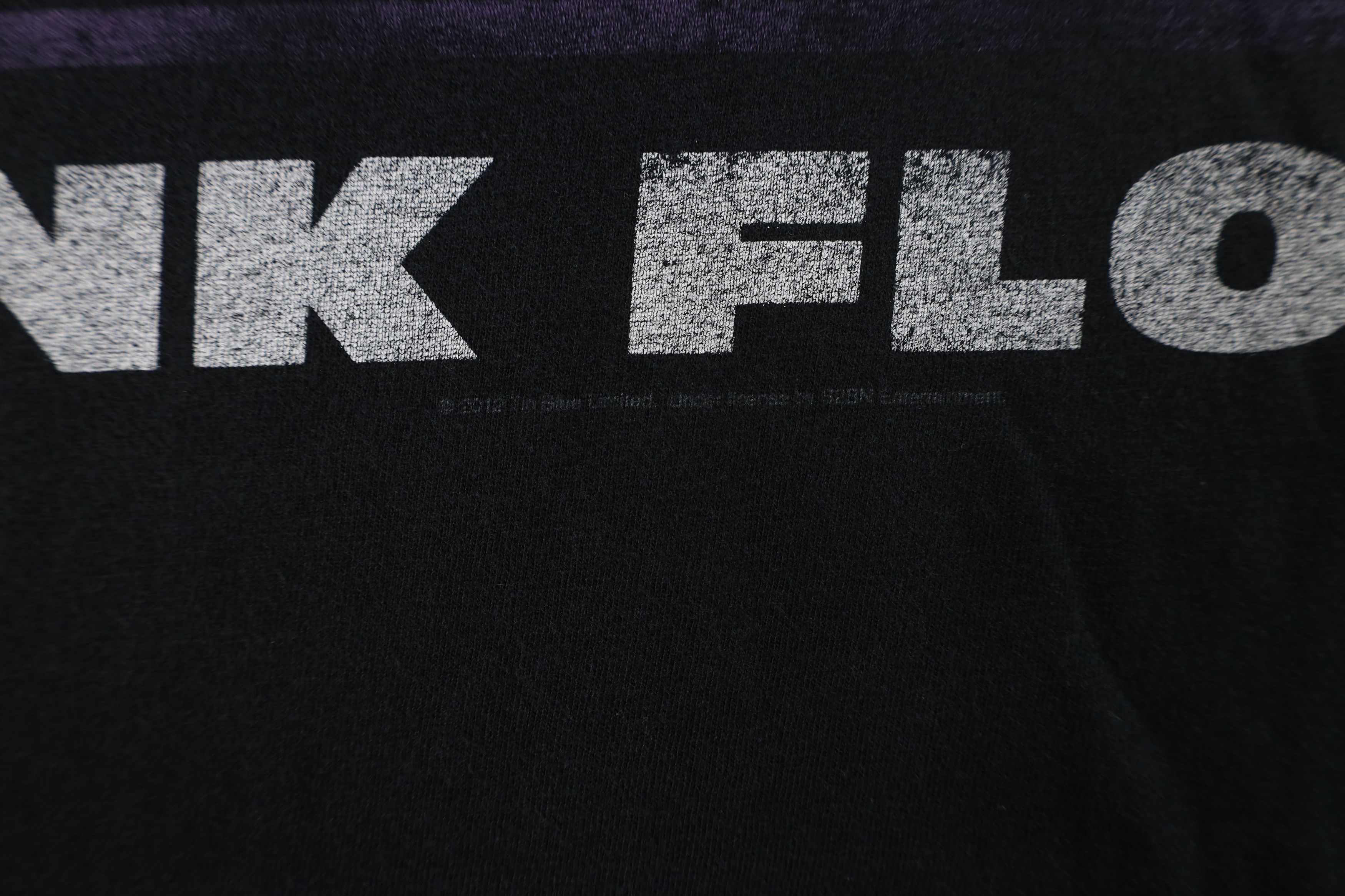 Vintage Vintage Y2K Dark Side of the Moon Pink Floyd Band T-Shirt Size US XXL / EU 58 / 5 - 5 Thumbnail