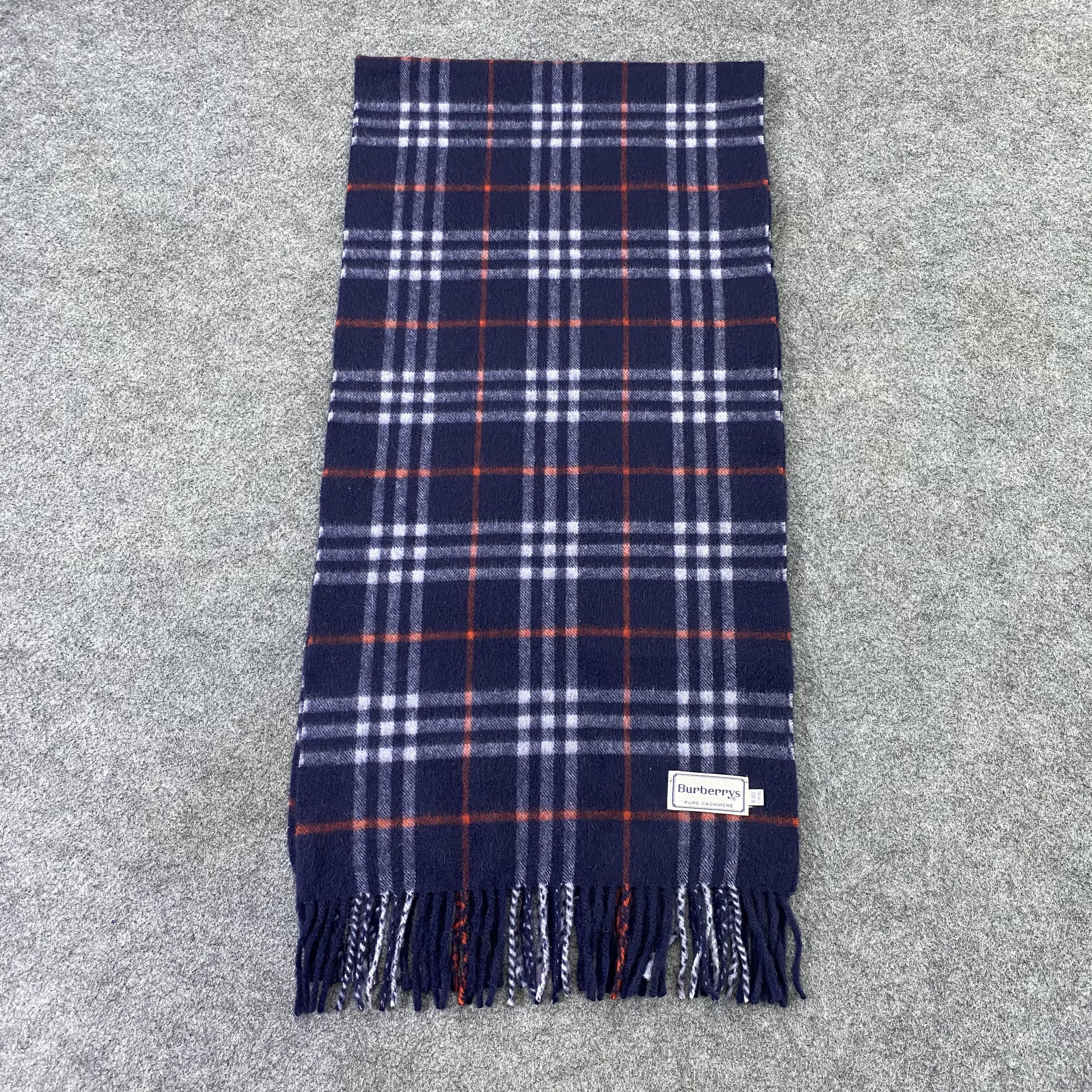 Burberry Burberry Cashmare Scarf / Muffler / Neckwear -T1525 Size ONE SIZE - 2 Thumbnail