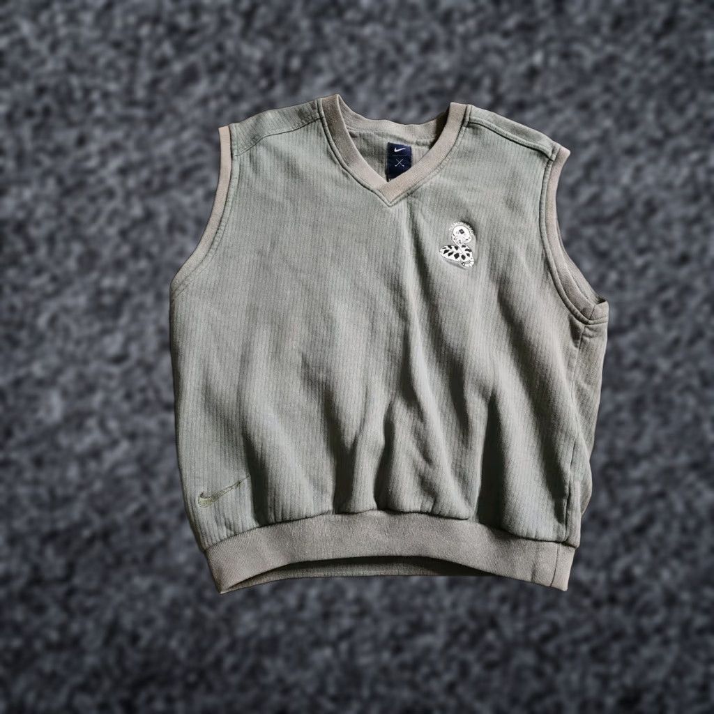 Nike VINTAGE Nike Golf Ribbed Sweater Vest Diamondhead Course Mens M Green V-Neck Swear? Size US M / EU 48-50 / 2 - 1 Thumbnail