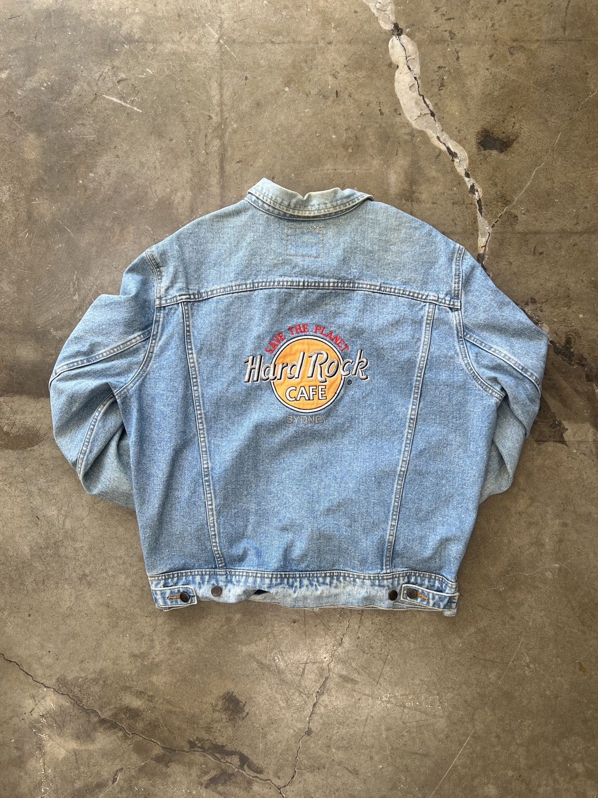 Hard Rock Cafe × Vintage Vintage Hard Rock Cafe 90s Vintage Denim Button Jacket Large Size US L / EU 52-54 / 3 - 2 Thumbnail
