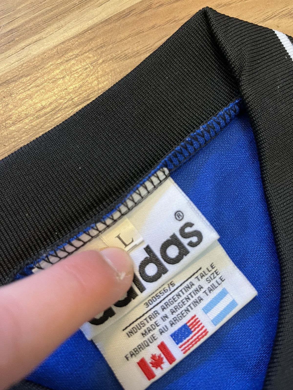 Adidas × Vintage Football soccer Argentina 94/95 Adidas 90s Size US L / EU 52-54 / 3 - 11 Thumbnail