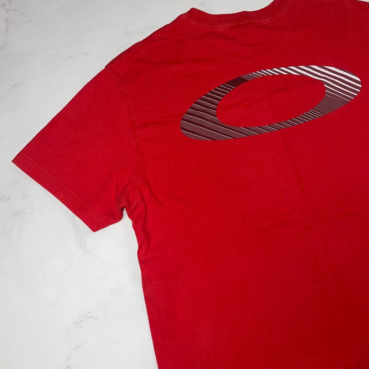 Oakley Oakley Vintage Rare Double-sided printing Tshirt Y2K Sz M Size US M / EU 48-50 / 2 - 11 Thumbnail