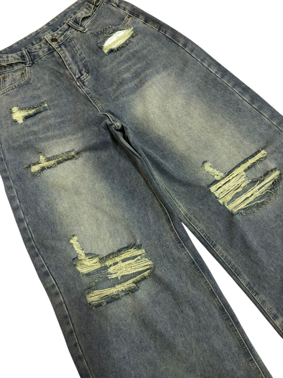 Japanese Brand × Le Grande Bleu (L.G.B.) Vintage Japanese Baggy Distressed Mud Washed Original Jeans Size US 29 - 3 Thumbnail