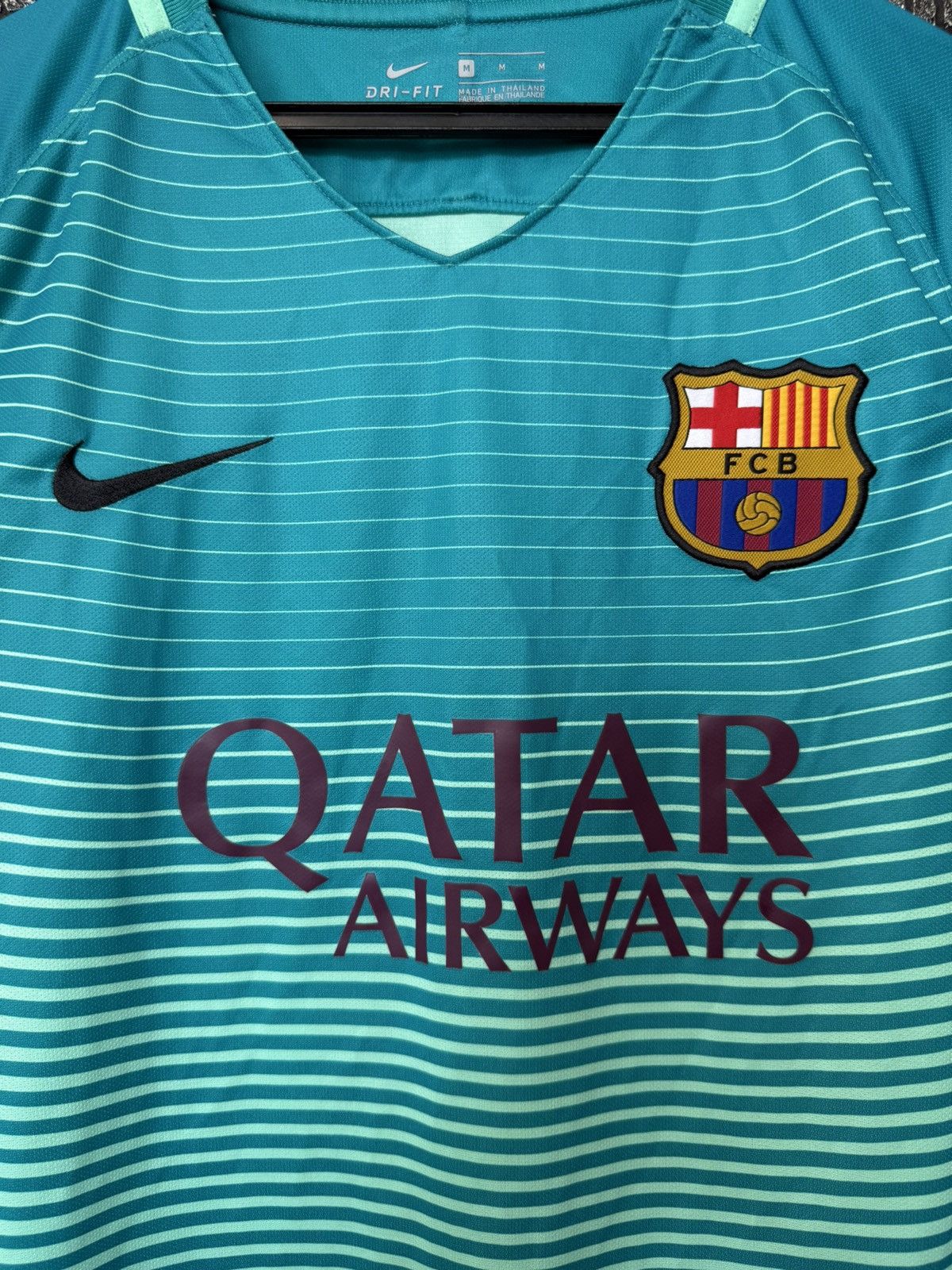 Nike Nike FC Barcelona 2016/2017 Third Shirt soccer jersey Size US M / EU 48-50 / 2 - 2 Thumbnail