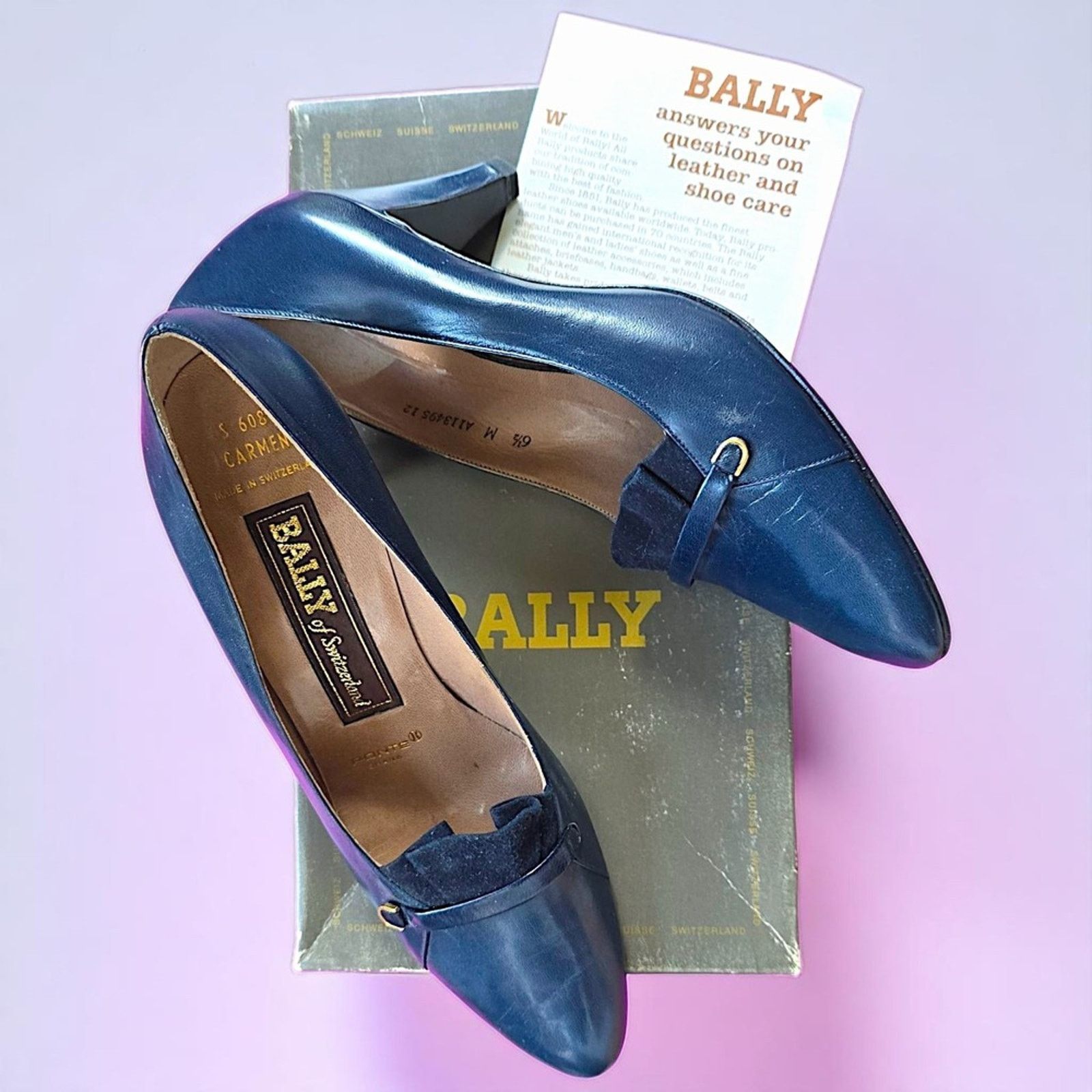 Bally Deadstock Bally Switzerland Navy Leather Pumps Classic 6.5 Size US 6.5 / IT 36.5 - 1 Thumbnail