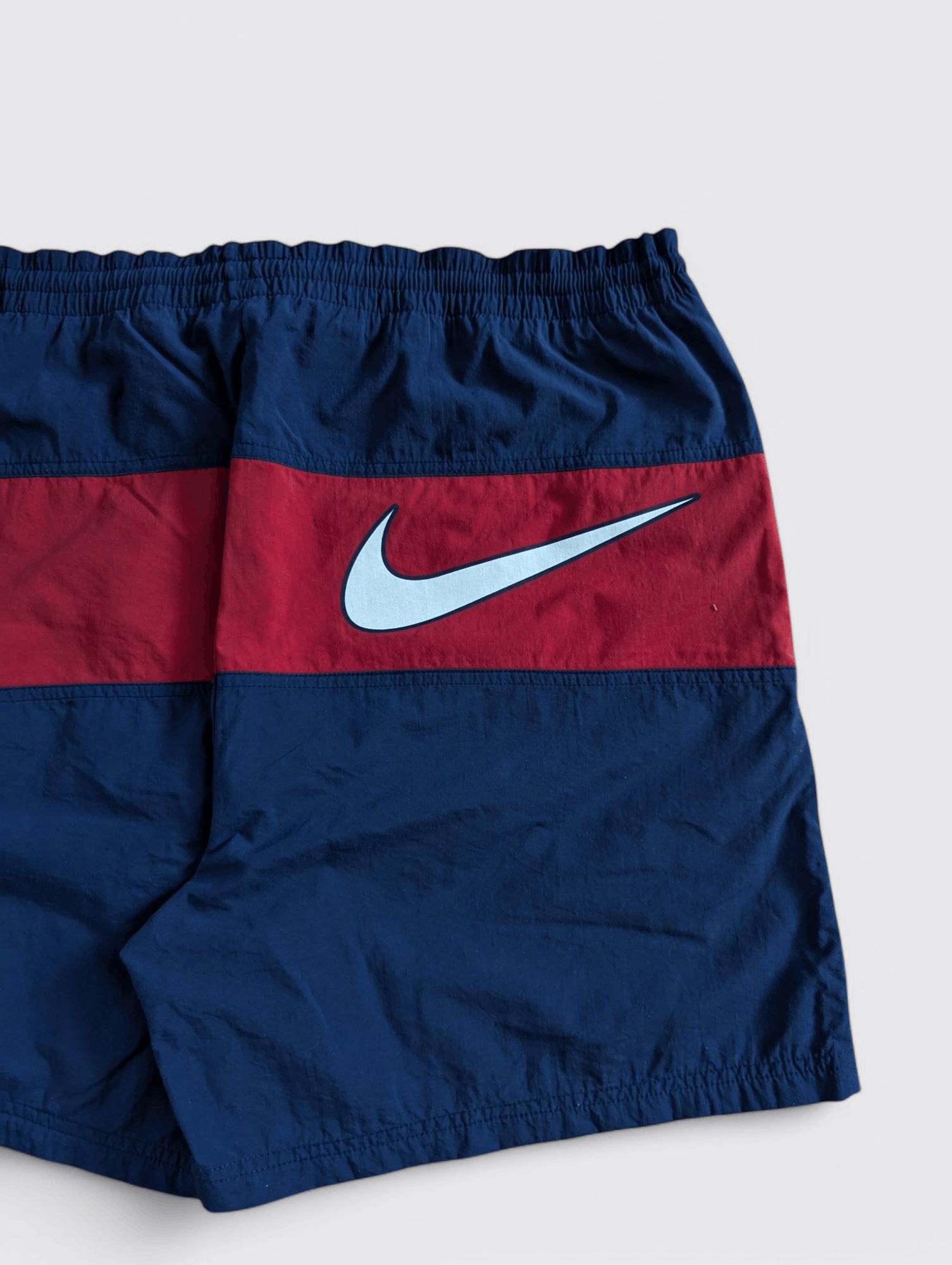 Nike Nike Vintage Nylon Big Swoosh Shorts L Size US 33 - 4 Thumbnail