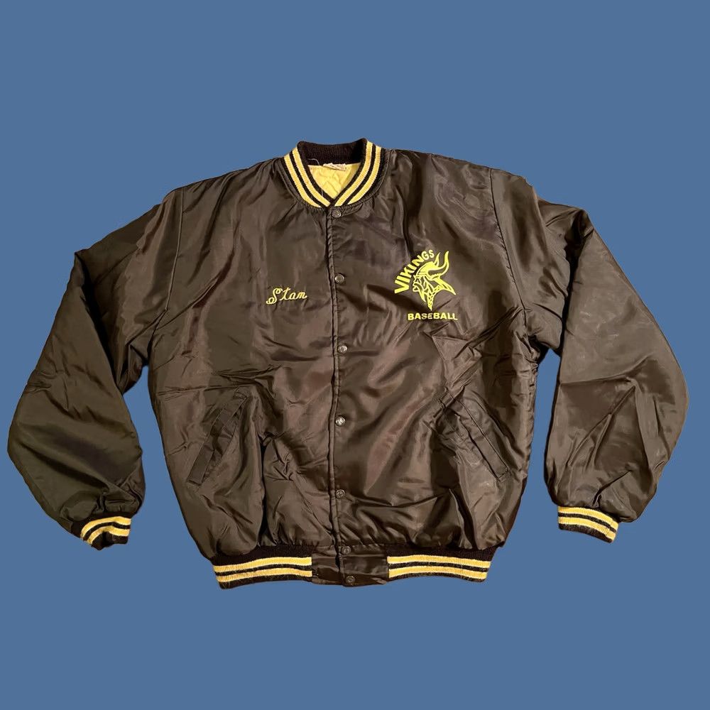 Vintage VINTAGE Birdie Vikings Baseball Satin Bomber Jacket Men’s XL Brown Quilt Lined Size US XL / EU 56 / 4 - 1 Thumbnail