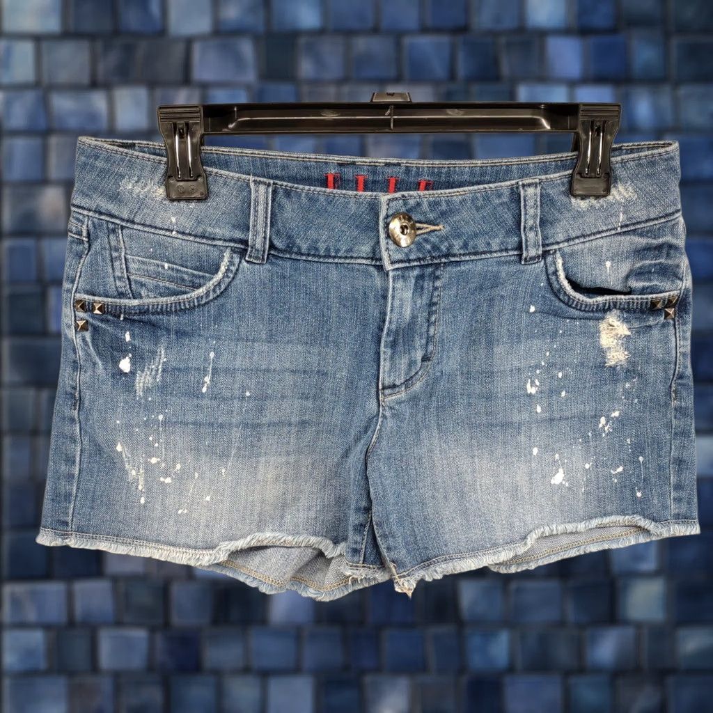 Vintage ELLE Women’s Distressed Paint Splatters Stretch Blue Denim Shorts Size 6 Casual Cotton Blend Denim Shorts Womens 6 Blue Size 28" / US 6 / IT 42 - 1 Thumbnail
