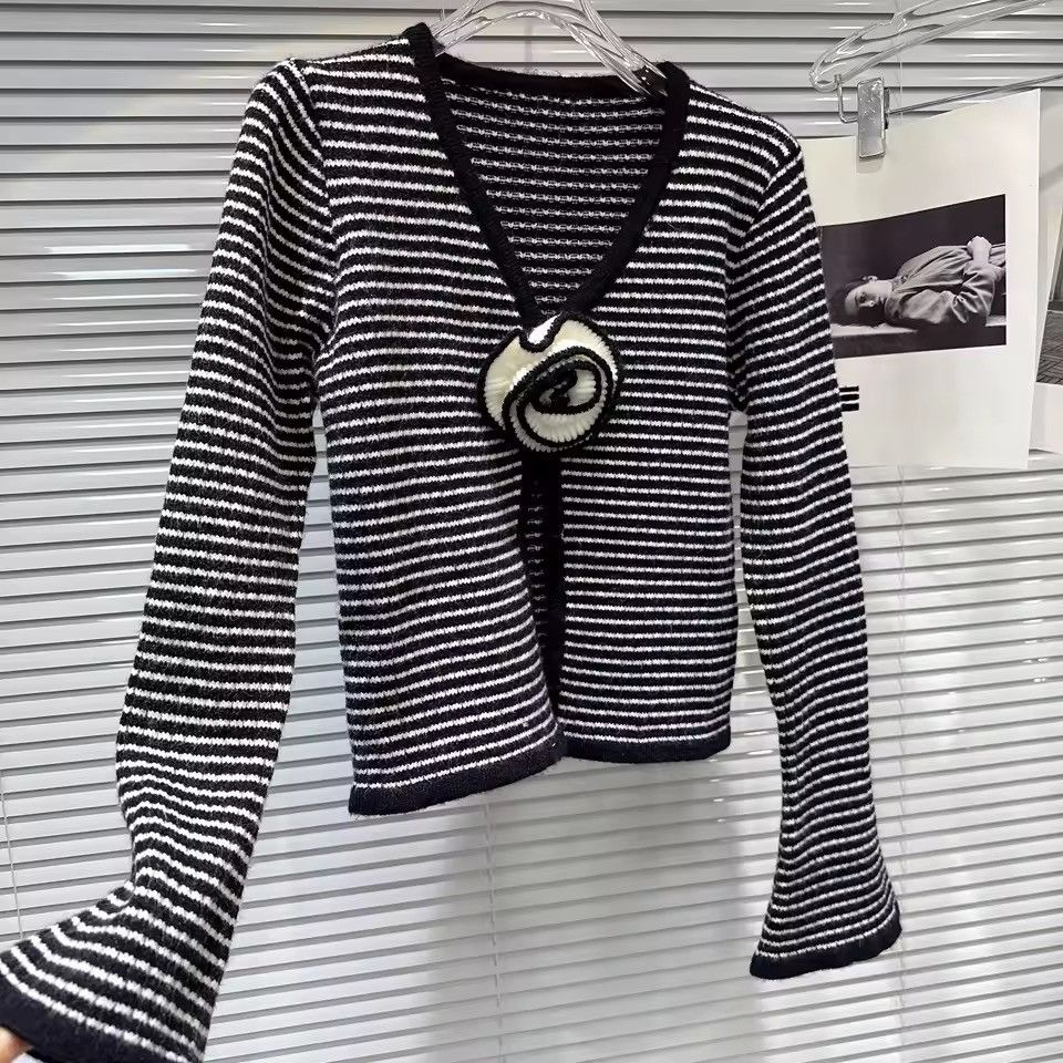 Striped Retro Vintage Style Trendy V-Neck Cardigan Sweater