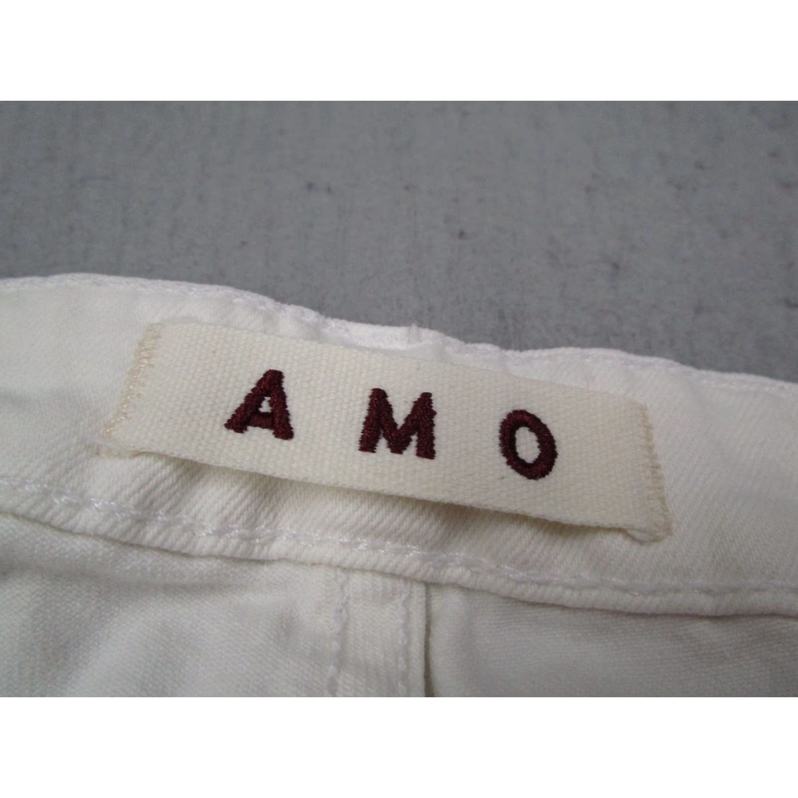 AMO AMO Jeans Womens 27 White KICK Crop Sea Salt Distressed Ankle Denim 27x23 Size 27" / US 4 / IT 40 - 2 Thumbnail