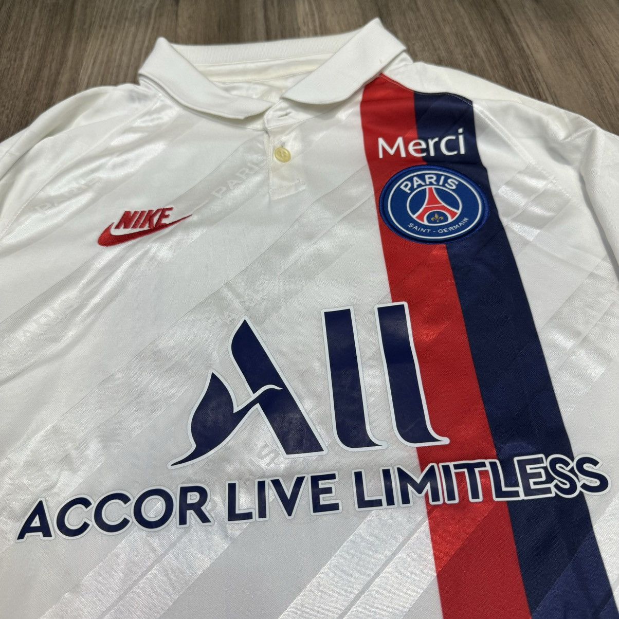 Nike PSG 19/20 C/L away shirt #21 Ander Herrera Size US M / EU 48-50 / 2 - 3 Thumbnail