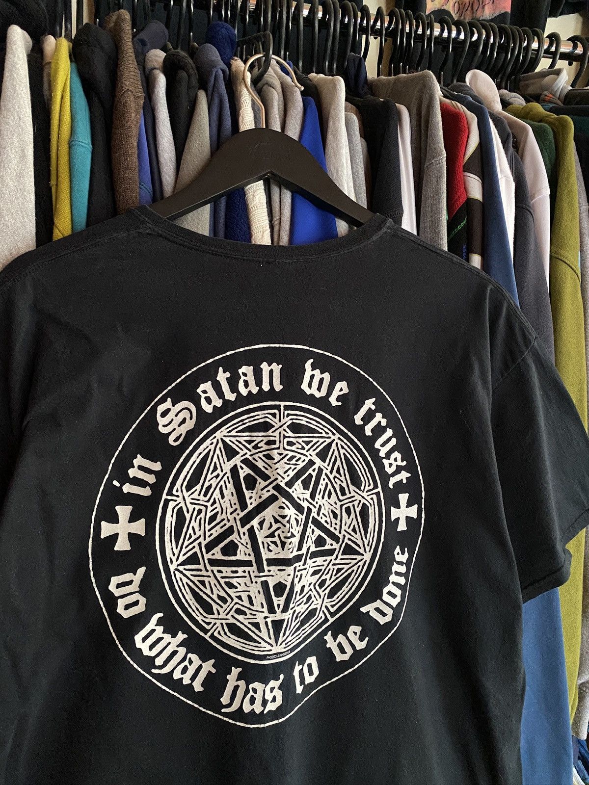 Band Tees VINTAGE DIMMU BORGIR PENTOGRAM ROCK T-SHIRT Size US M / EU 48-50 / 2 - 4 Thumbnail