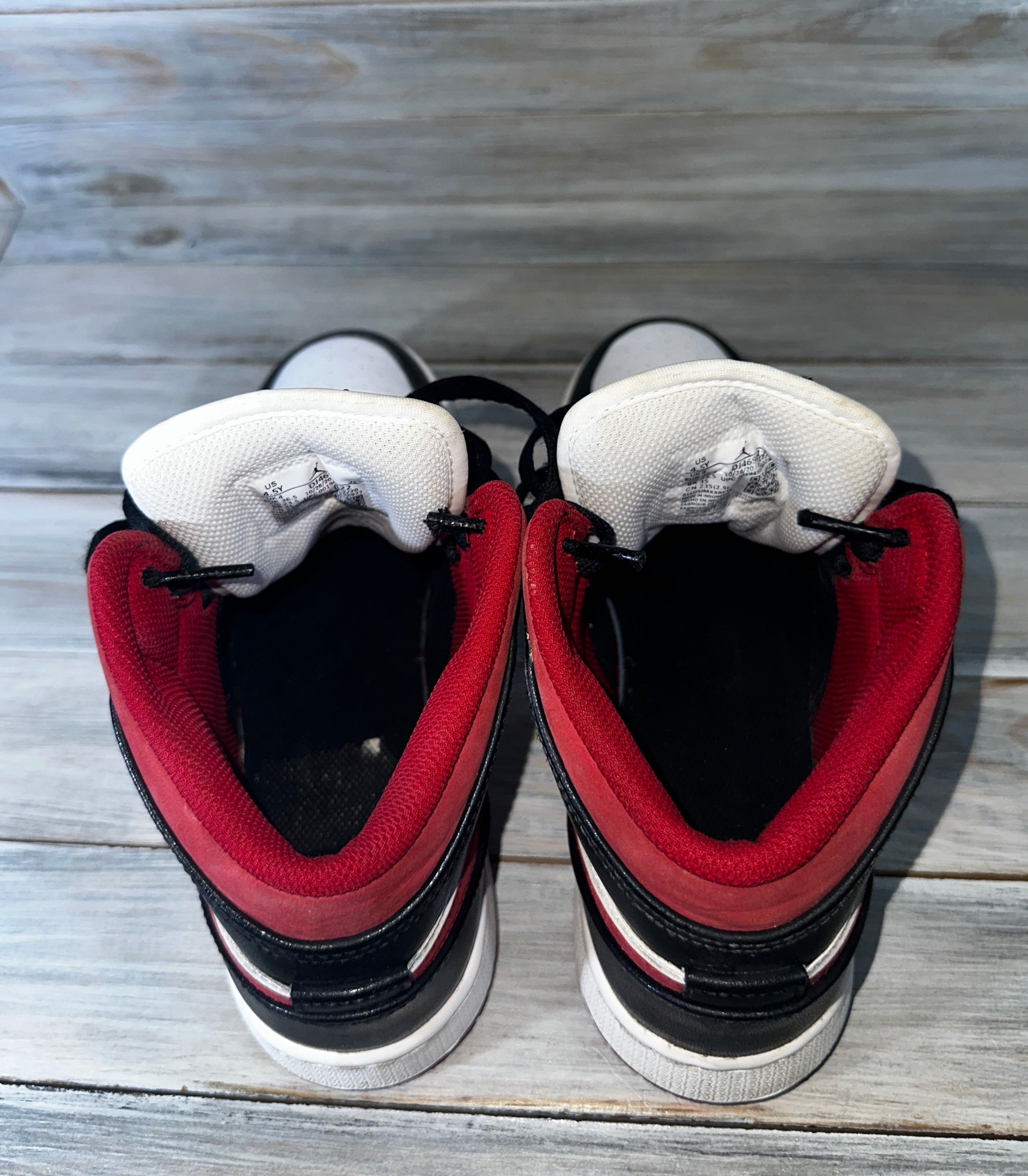Jordan Brand Nike Air Jordan 1 Mid "White/Gym Red" Young Sneakers Casual Size US 5 / EU 37 - 12 Thumbnail