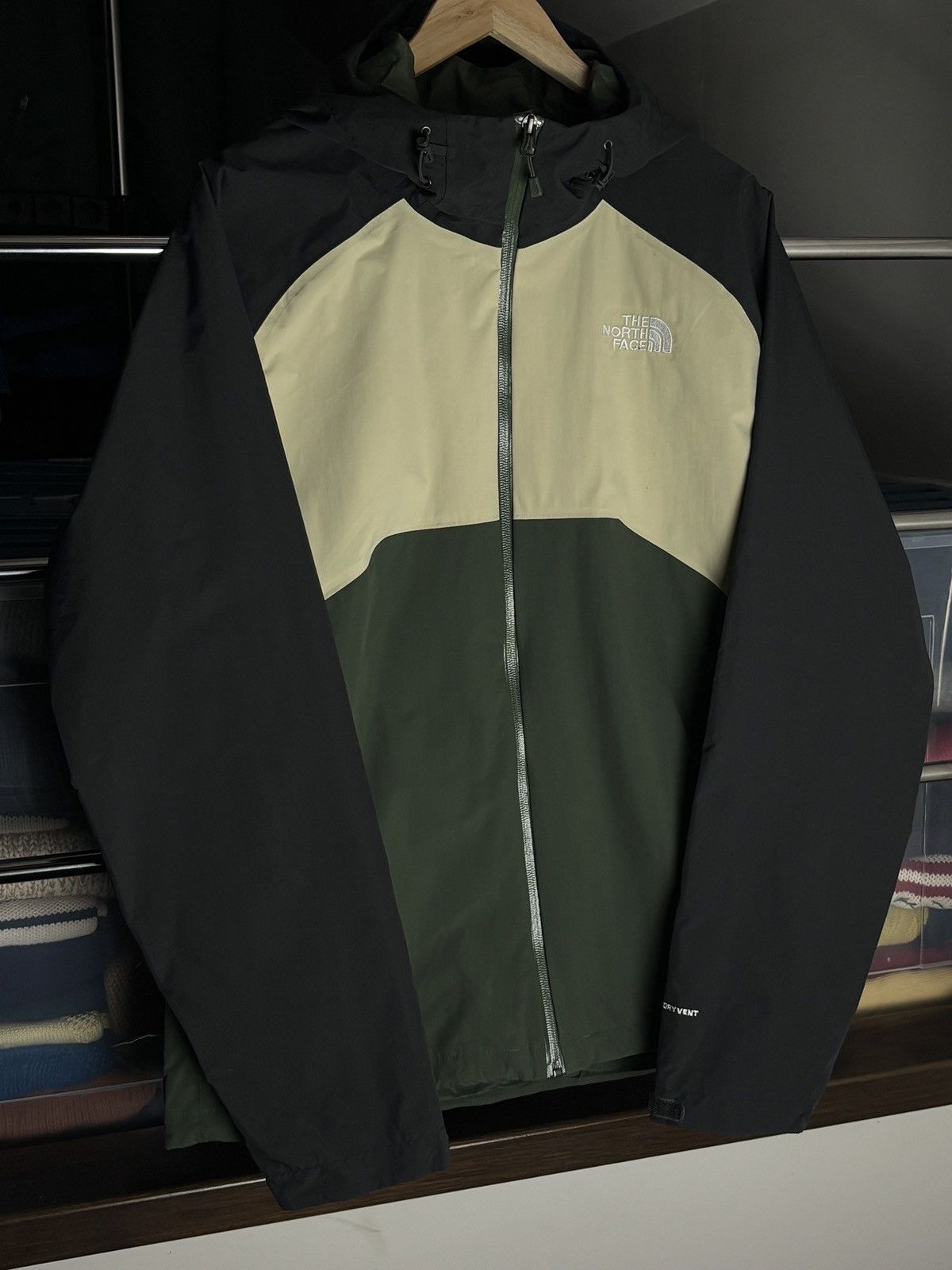 The North Face The North Face Dryvent Shell Outdoor Windbreaker Rain Jacket Size US L / EU 52-54 / 3 - 2 Thumbnail