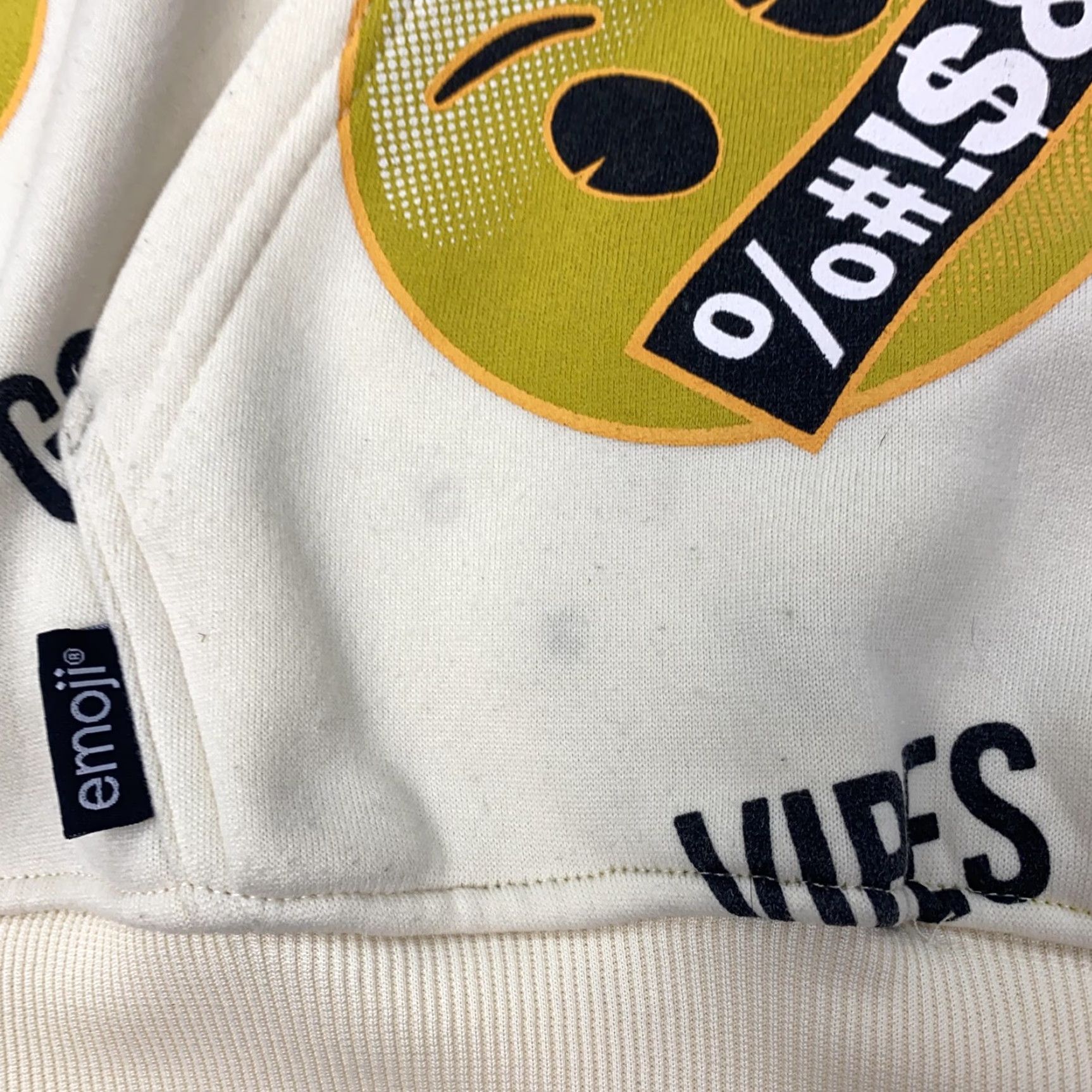 Southpole VINTAGE Southpole Hoodie Mens L Cream Good Vibes Emoji Devil Face Pullover Hooded Graphic Print Pockets 2K Size US L / EU 52-54 / 3 - 2 Thumbnail