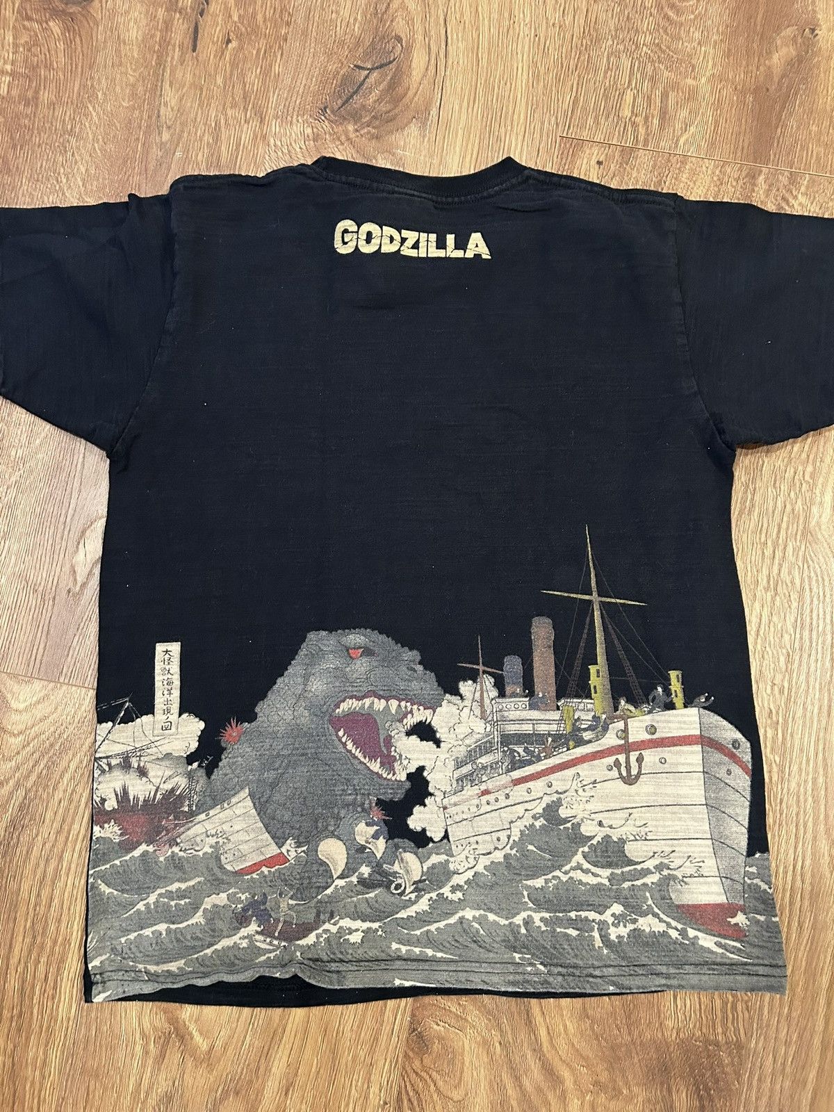 Other Godzilla black graphic tee with Japanese style artwork Size US S / EU 44-46 / 1 - 3 Thumbnail