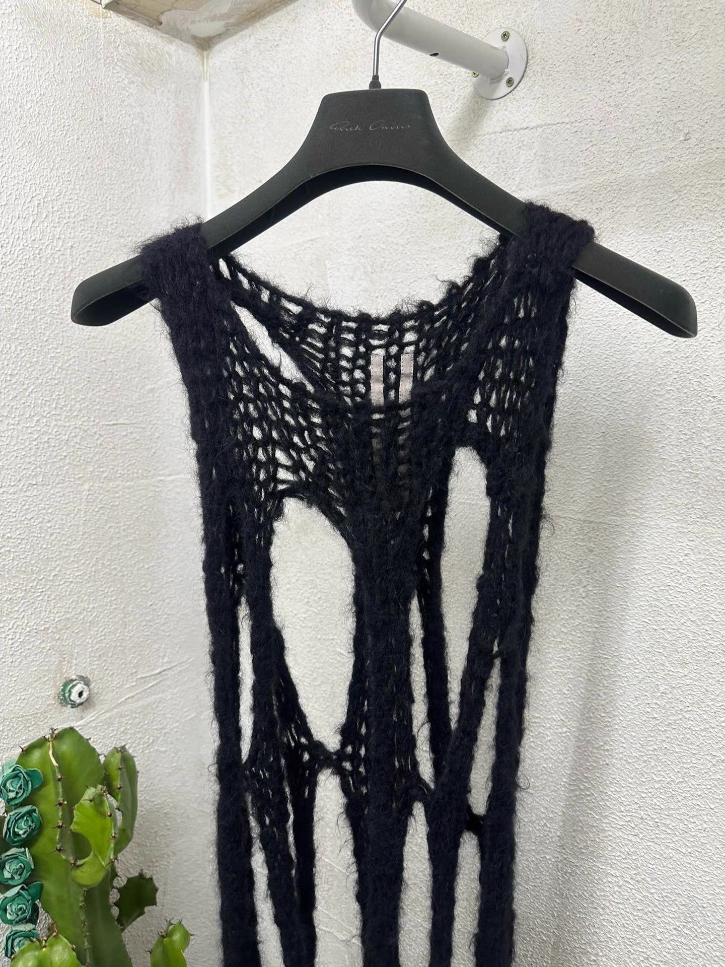 Rick Owens Black Sleeveless Open Knit Long Tank Top Size US S / EU 44-46 / 1 - 2 Thumbnail
