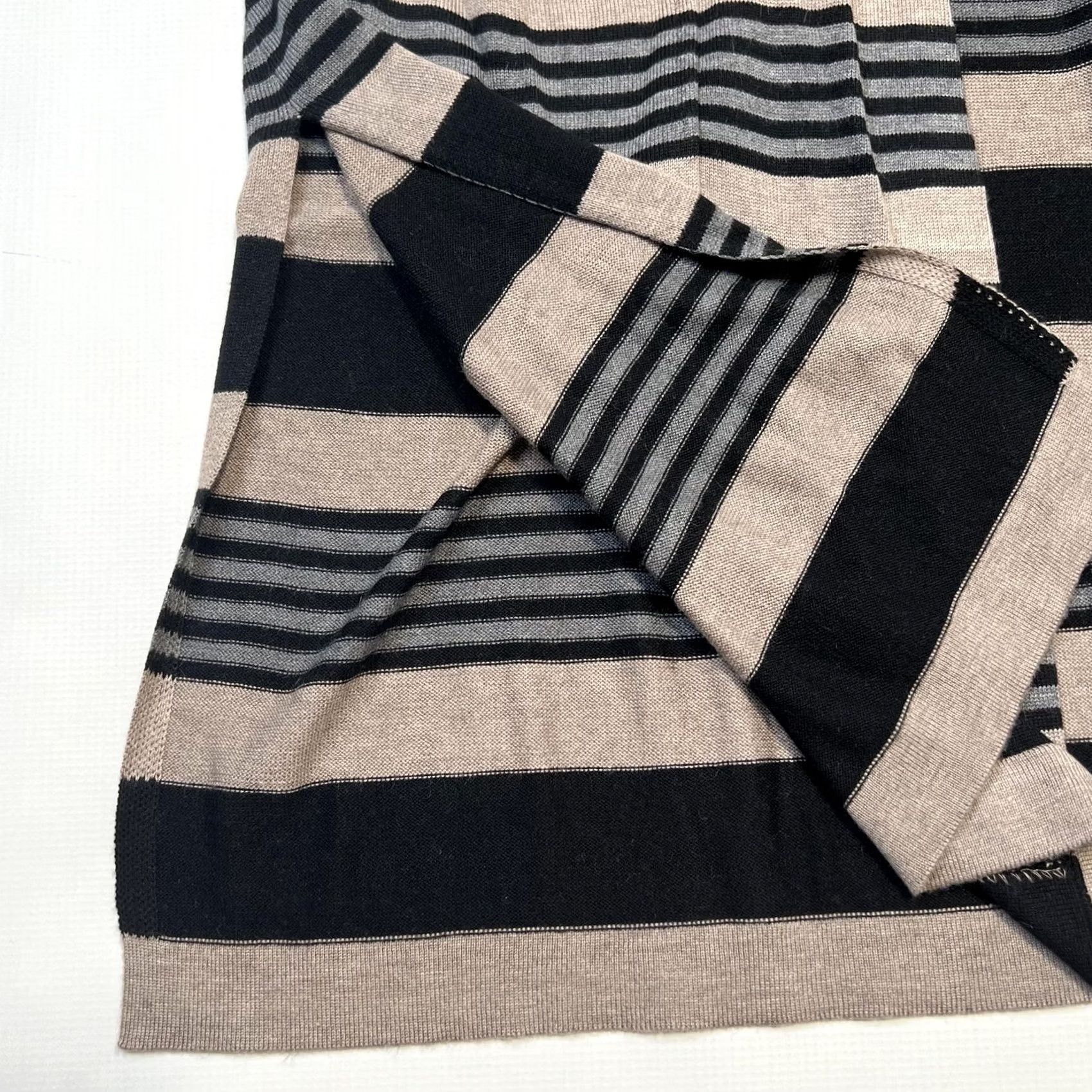 Vintage Laurie Felt Cardigan Sweater Womens M Black Tan Striped Open Front Pockets Long Knit Cashmere Blend Size M / US 6-8 / IT 42-44 - 6 Thumbnail
