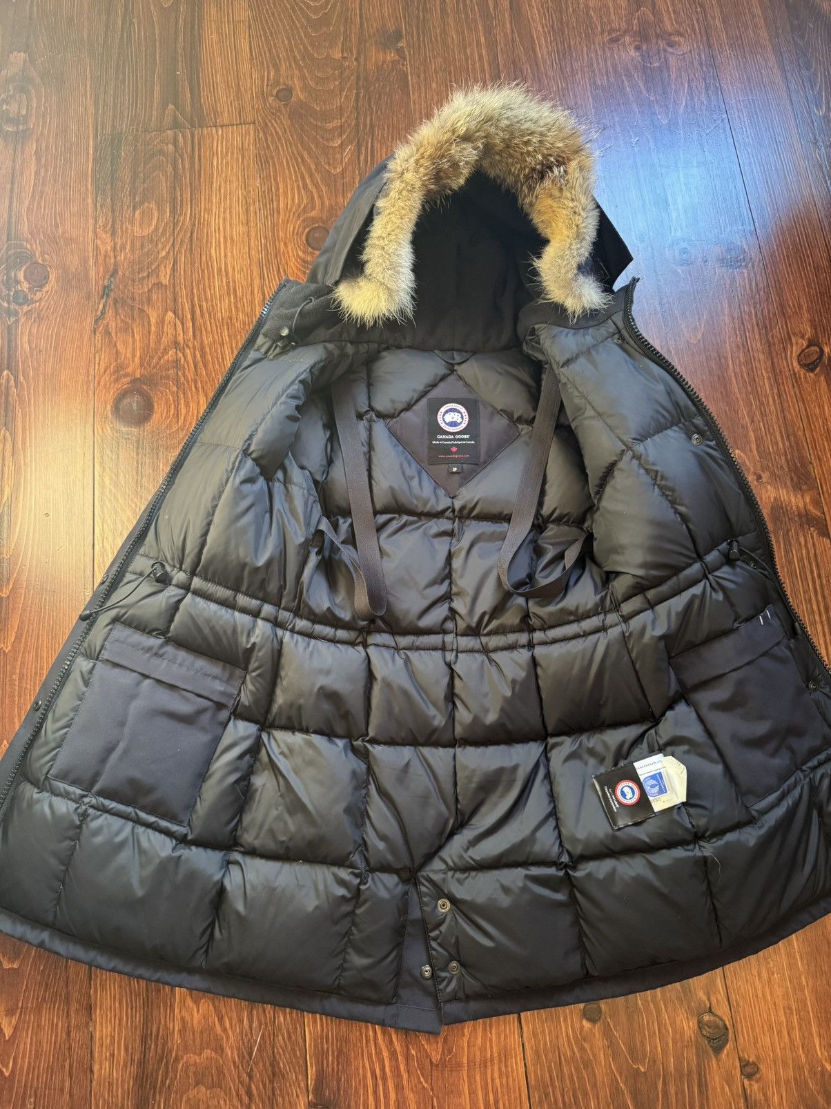 Canada Goose Canada Goose Victoria Parka Size S / US 4 / IT 40 - 2 Thumbnail