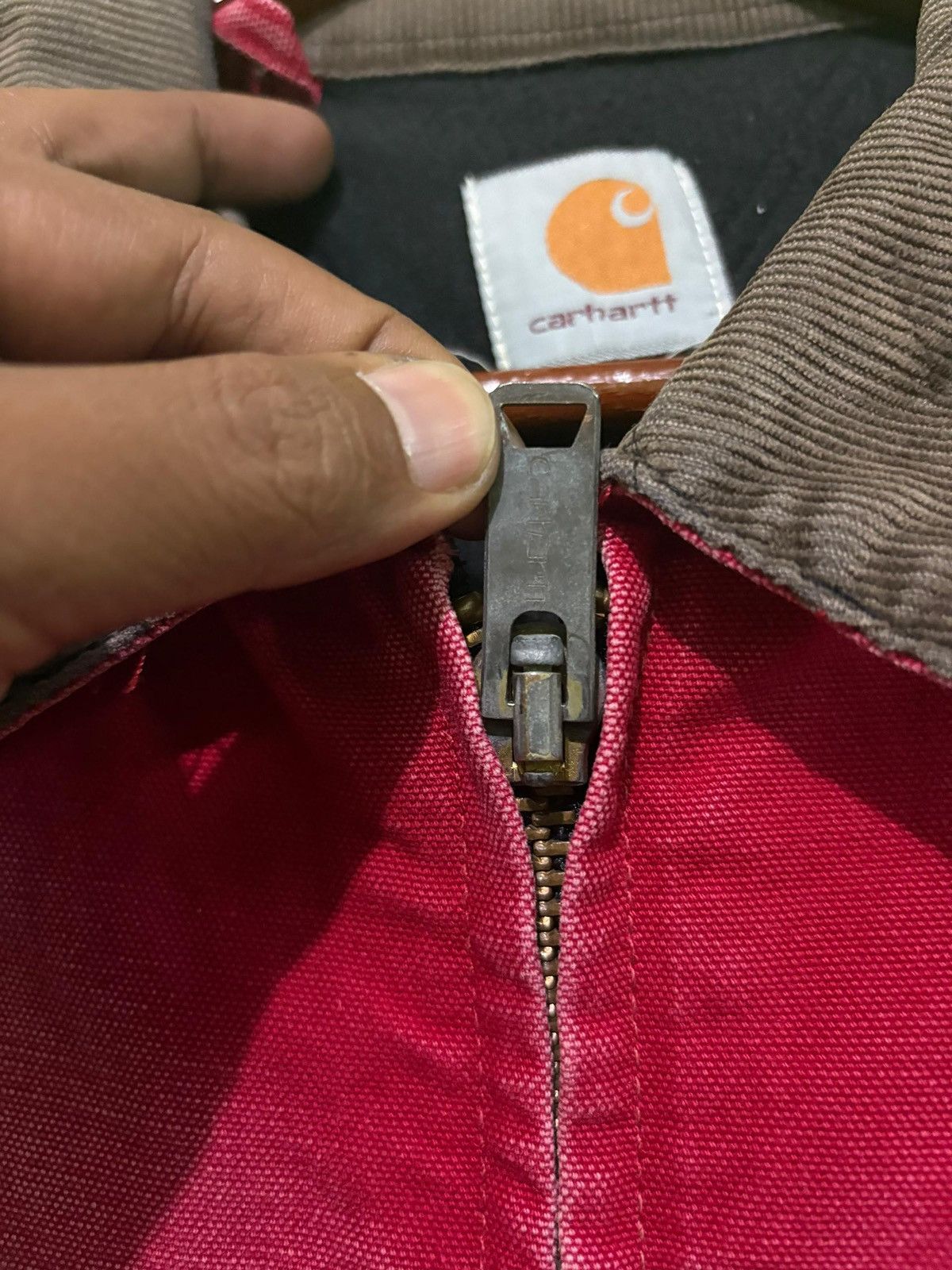 Carhartt VTG Carhartt Detroit Jacket Corduroy Collar Zipper workwear Size US L / EU 52-54 / 3 - 13 Thumbnail