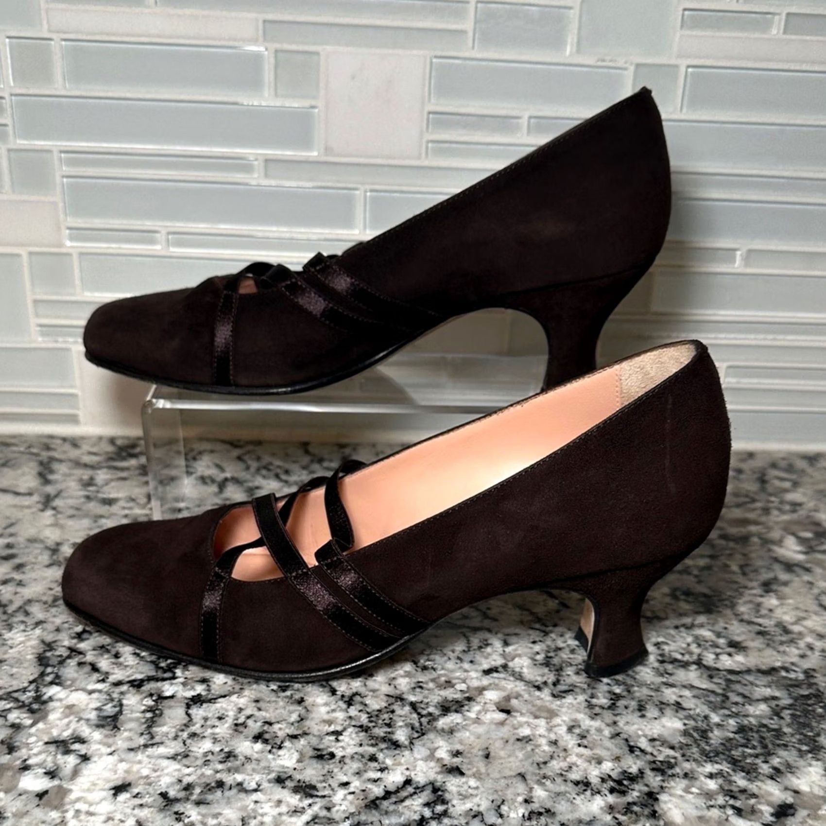 Vintage VINTAGE Anyi Lu Made in Italy Dark Brown Suede Heels Strappy Women 38.5 8.5 Brown Size US 9 / IT 39 - 2 Thumbnail