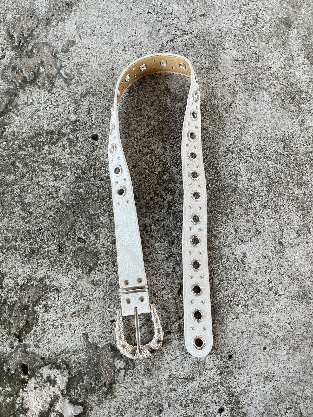 Japanese Brand White single hopked belts Size ONE SIZE - 2 Thumbnail