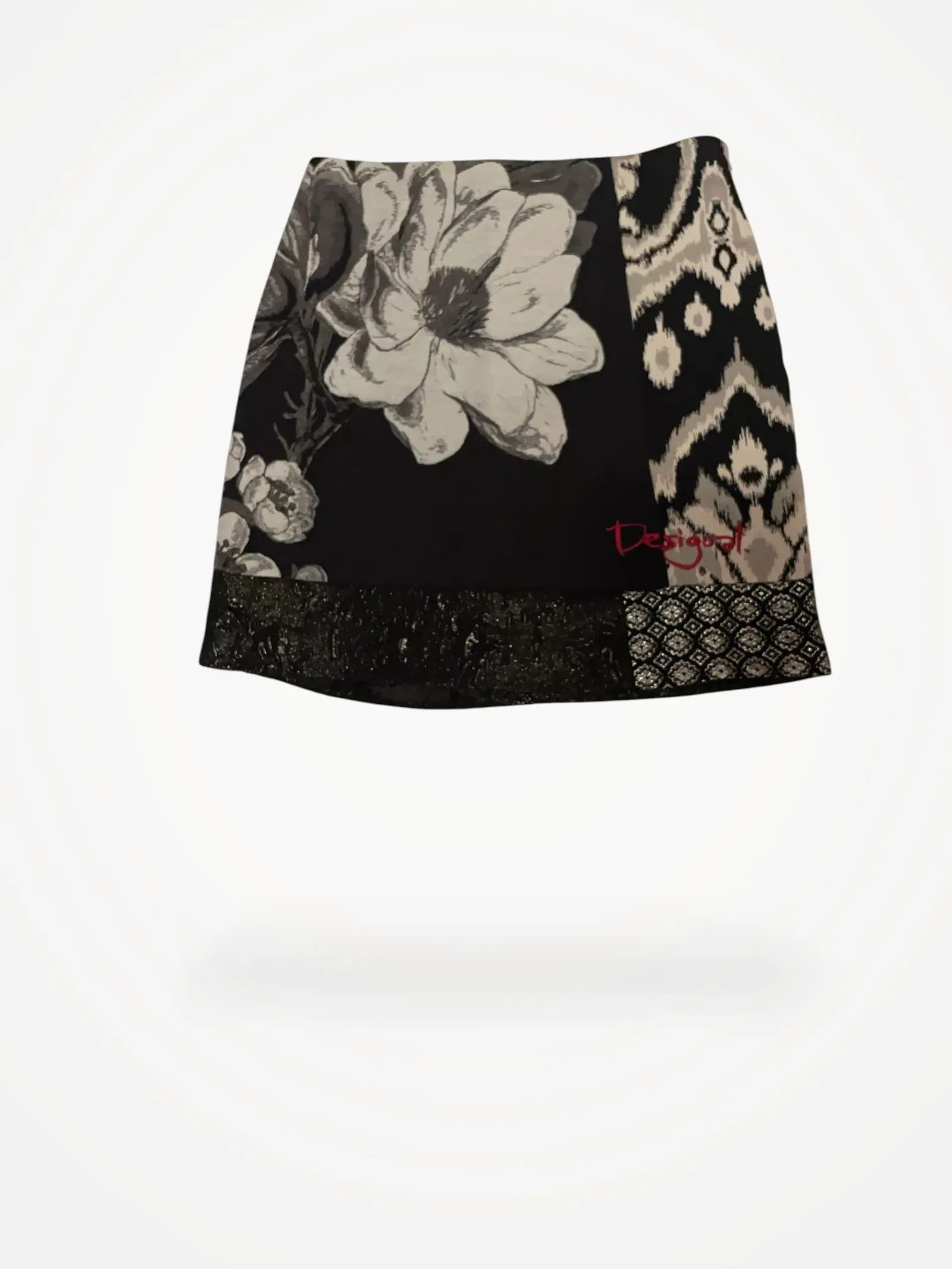 Desigual Desigual Skirt Size 27" / US 4 / IT 40 - 1 Thumbnail