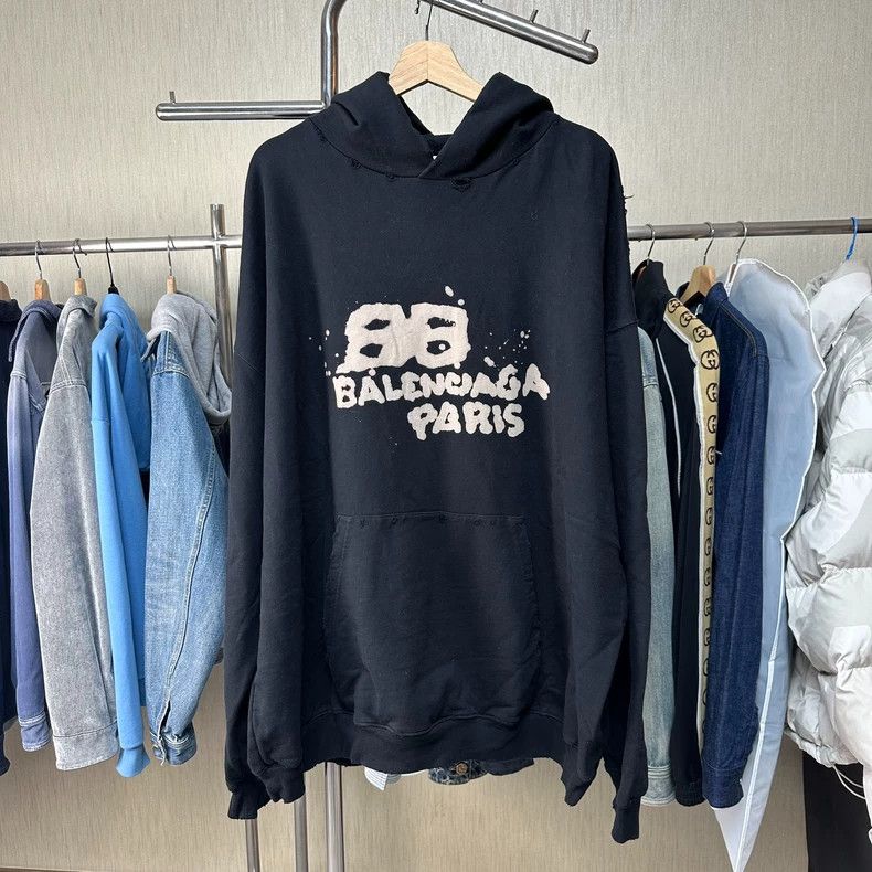 Balenciaga Balenciaga FW22 Logo Print Hoodie Size US S / EU 44-46 / 1 - 1 Thumbnail