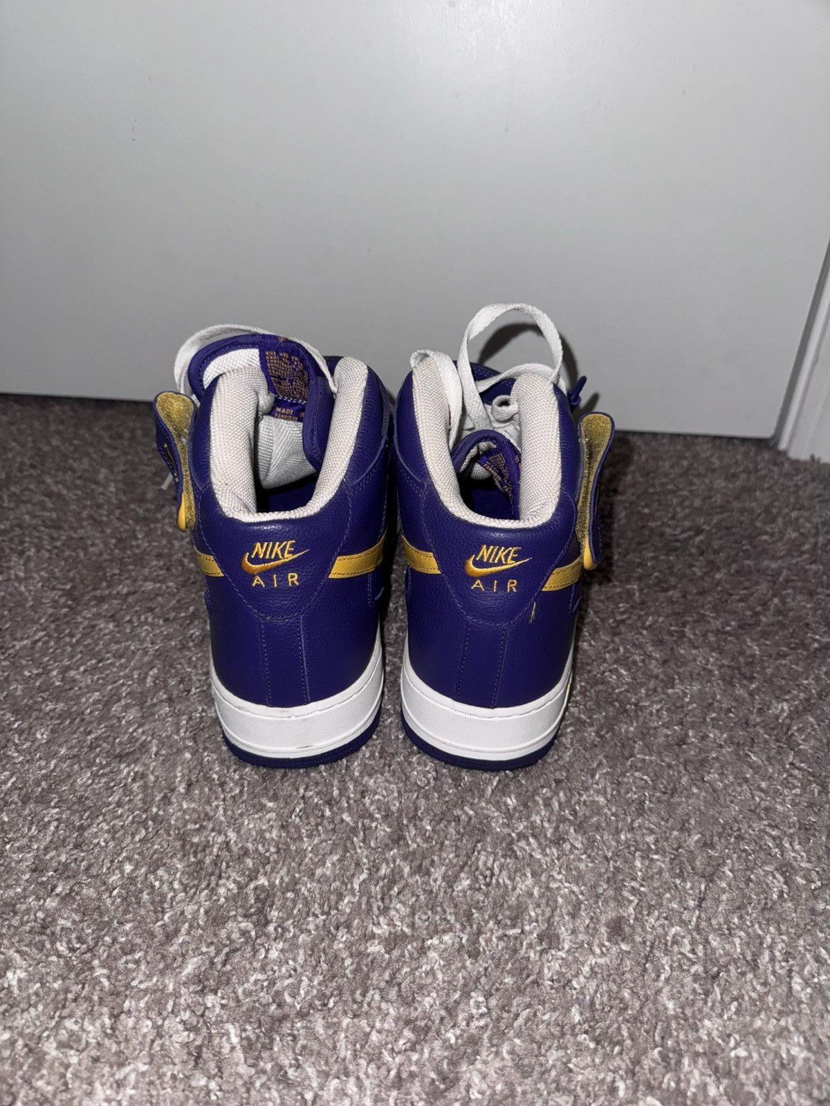Nike Nike air force 1 Mid Purple Laker Kobes 2004 Size US 10.5 / EU 43-44 - 3 Thumbnail